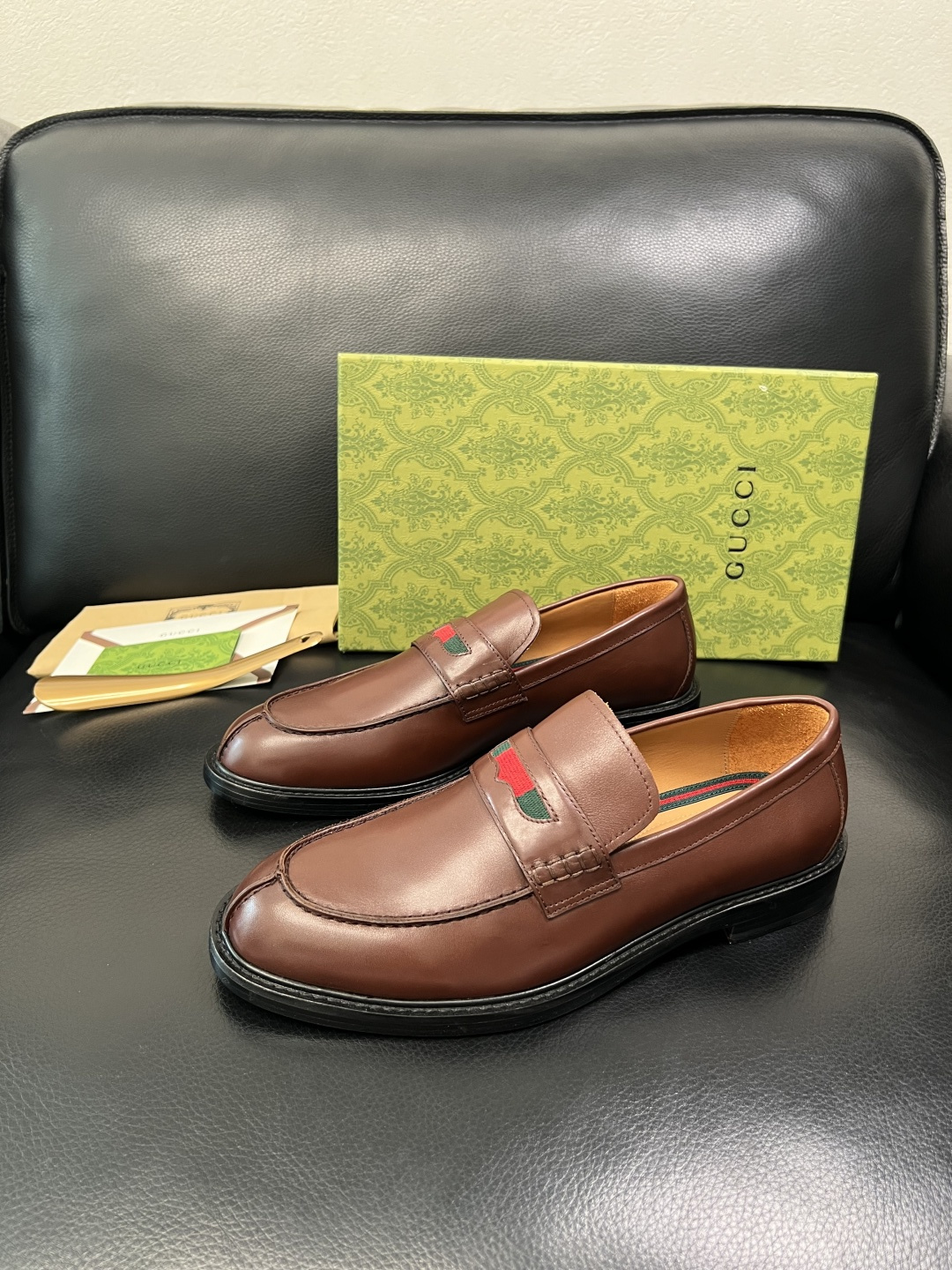 Gucci 顶级工艺品 古奇 皮鞋系列专柜同步 原厂配置，意大利进口原版牛皮，进口水染牛里 ，鞋底：原厂