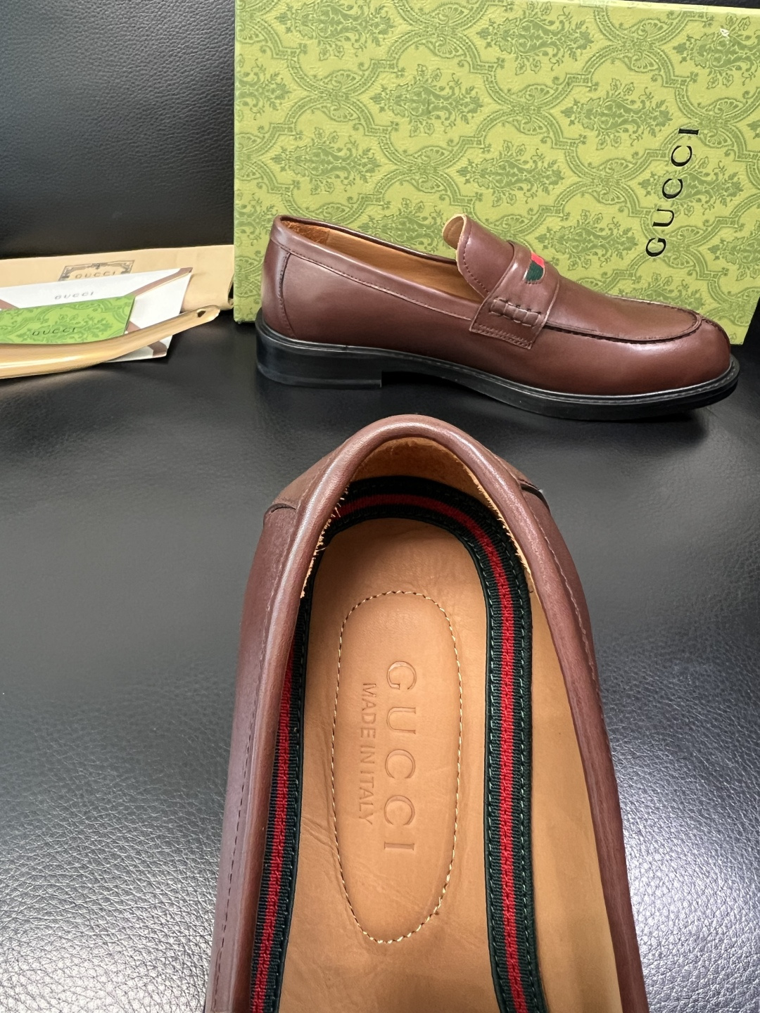 Gucci 顶级工艺品 古奇 皮鞋系列专柜同步 原厂配置，意大利进口原版牛皮，进口水染牛里 ，鞋底：原厂