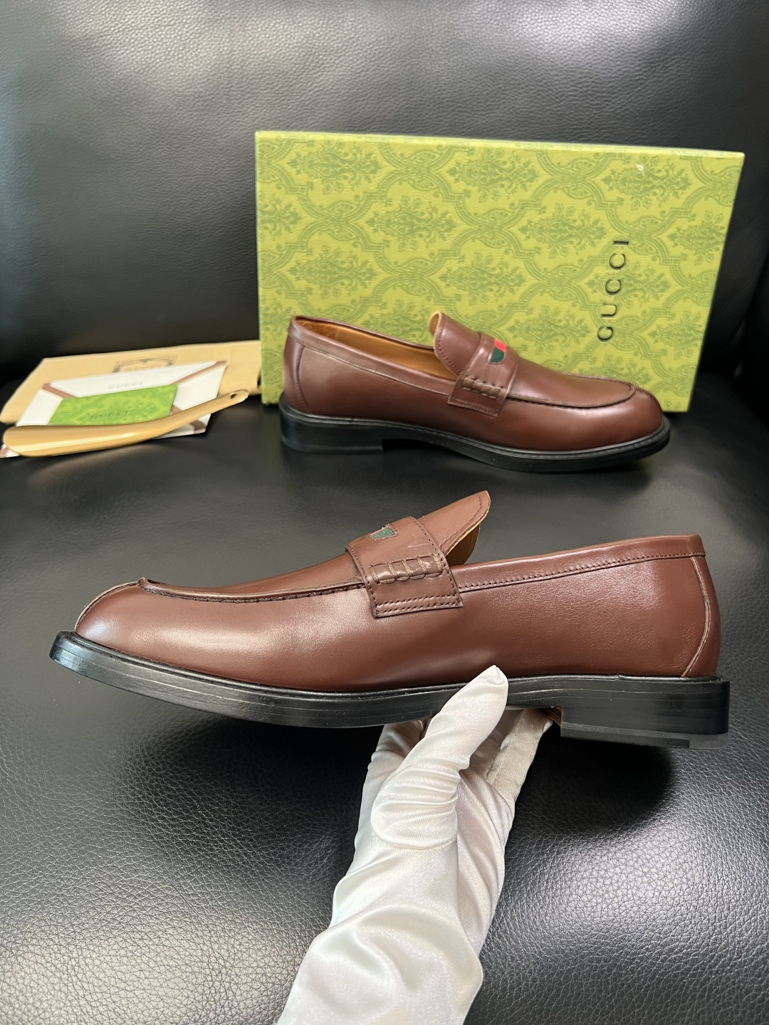 Gucci 顶级工艺品 古奇 皮鞋系列专柜同步 原厂配置，意大利进口原版牛皮，进口水染牛里 ，鞋底：原厂