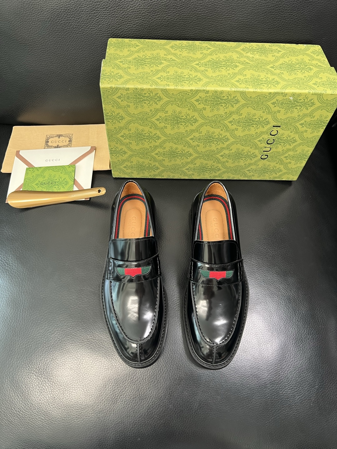 Gucci 顶级工艺品 古奇 皮鞋系列专柜同步 原厂配置，意大利进口原版牛皮，进口水染牛里 ，鞋底：原厂