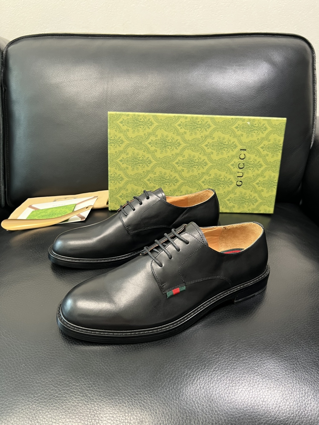 Gucci 顶级工艺品 古奇 皮鞋系列专柜同步 原厂配置，意大利进口原版牛皮，进口水染牛里 ，鞋底：原厂