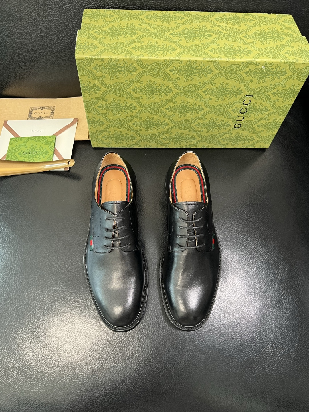 Gucci 顶级工艺品 古奇 皮鞋系列专柜同步 原厂配置，意大利进口原版牛皮，进口水染牛里 ，鞋底：原厂