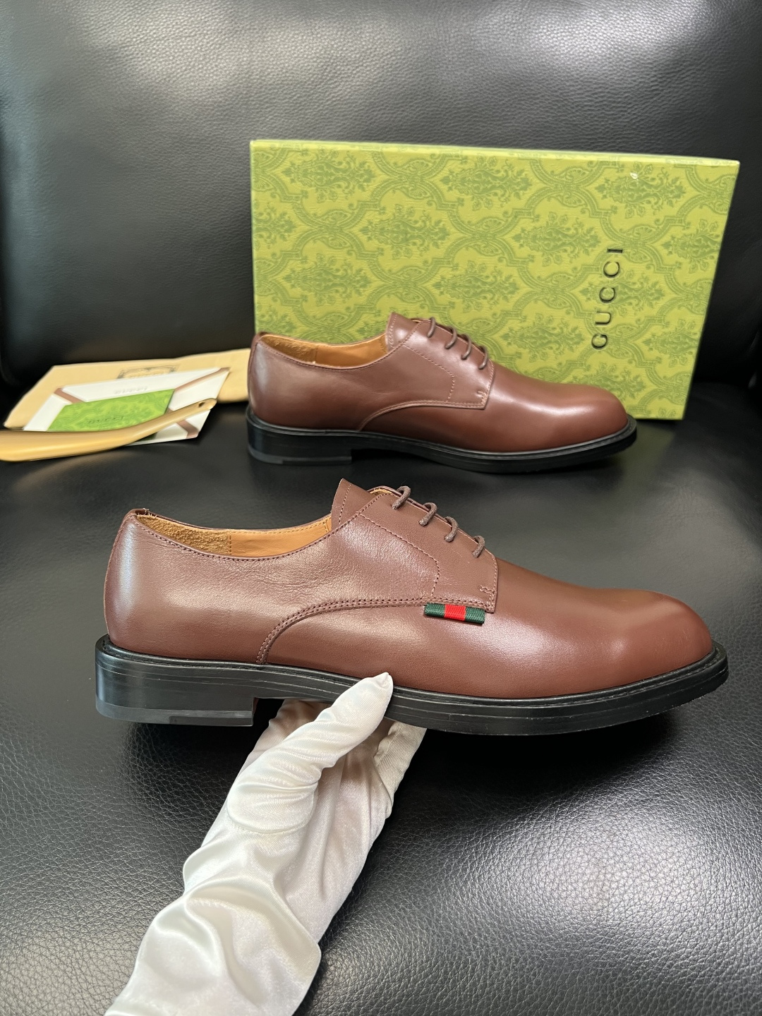 Gucci 顶级工艺品 古奇 皮鞋系列专柜同步 原厂配置，意大利进口原版牛皮，进口水染牛里 ，鞋底：原厂