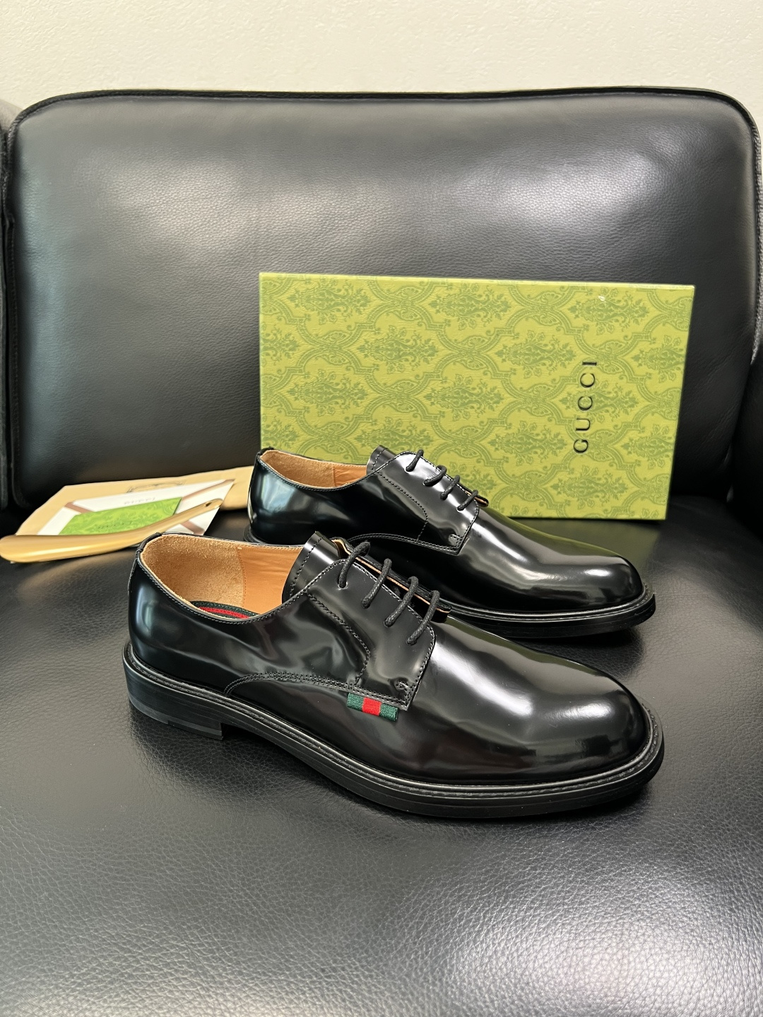 Gucci 顶级工艺品 古奇 皮鞋系列专柜同步 原厂配置，意大利进口原版牛皮，进口水染牛里 ，鞋底：原厂