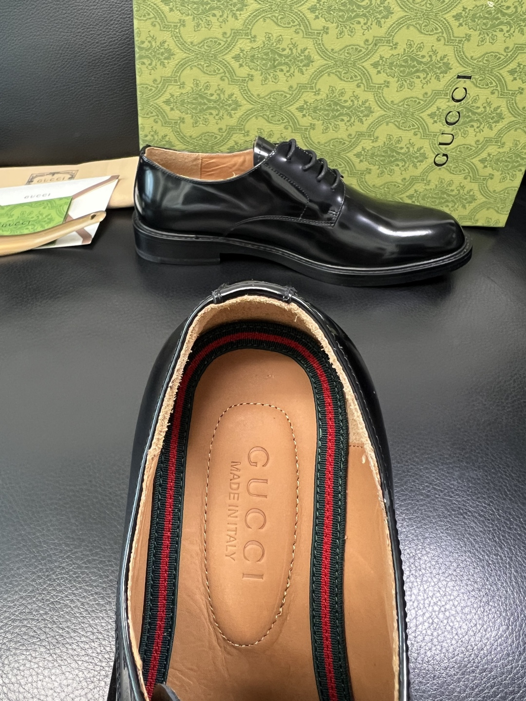 Gucci 顶级工艺品 古奇 皮鞋系列专柜同步 原厂配置，意大利进口原版牛皮，进口水染牛里 ，鞋底：原厂