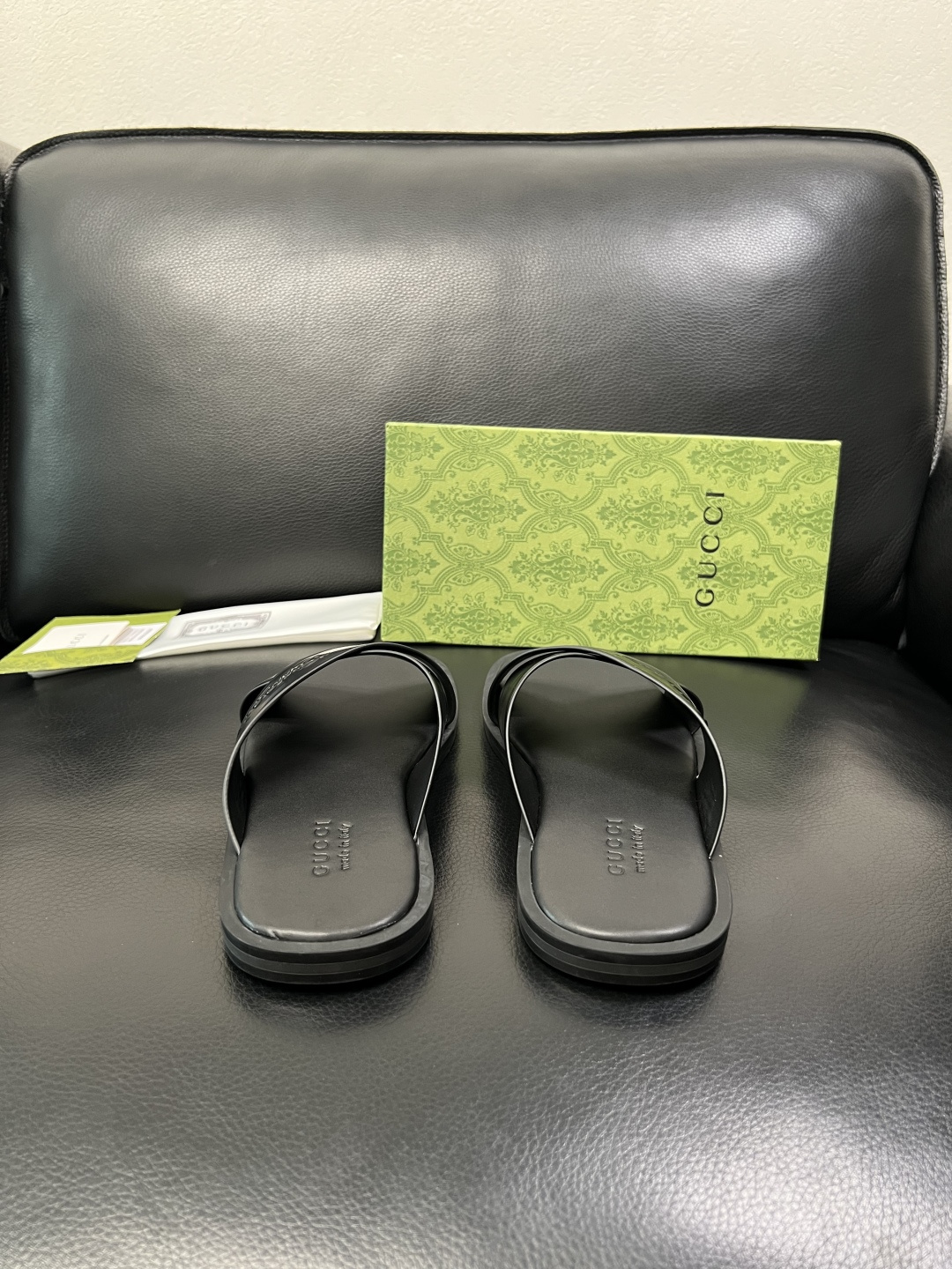 Gucci 高品质 顶级工艺品 古奇 拖鞋专柜新款原厂配置，意大利进口牛皮面料，进口牛皮内里垫，透气舒适