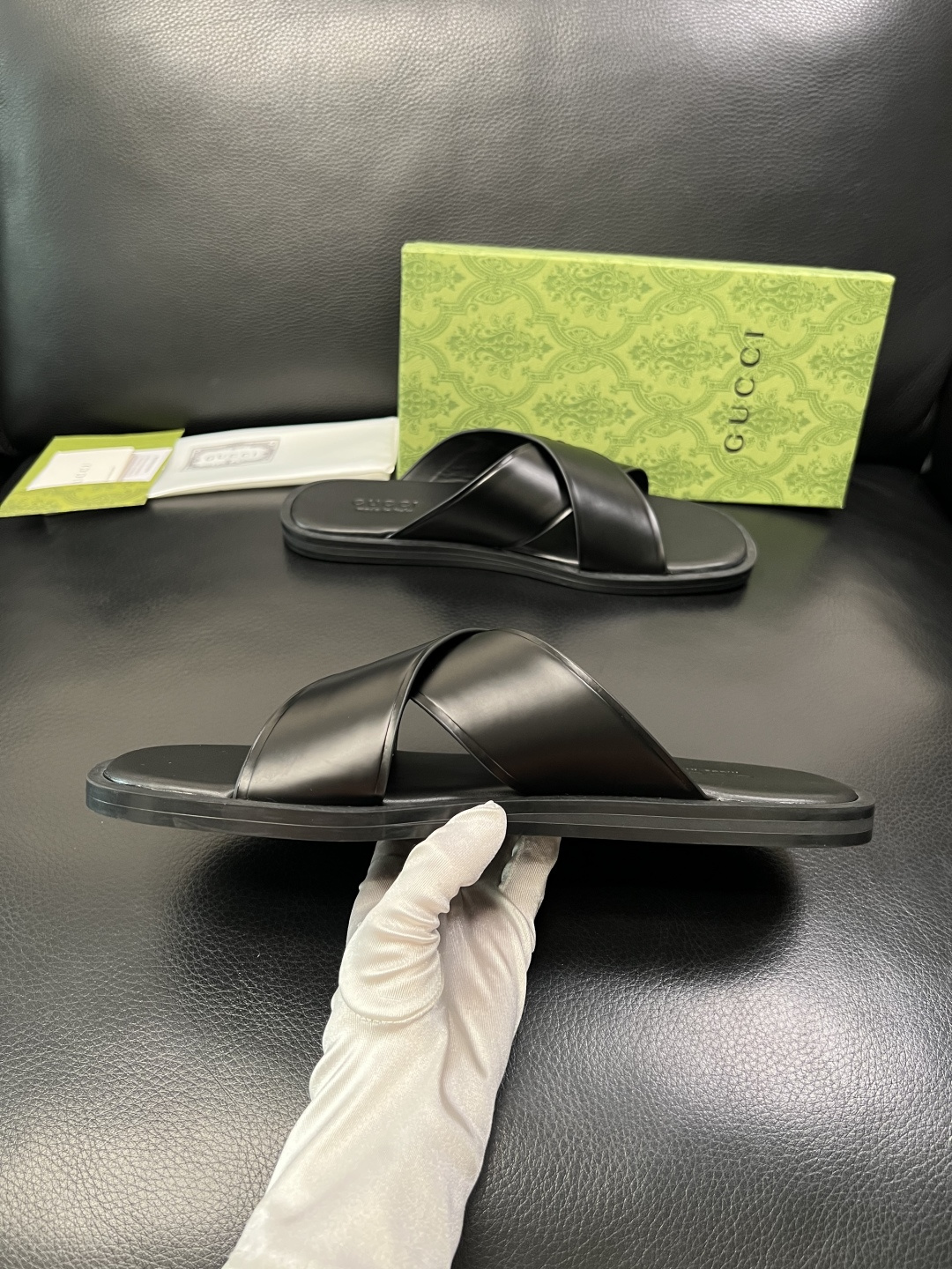 Gucci 高品质 顶级工艺品 古奇 拖鞋专柜新款原厂配置，意大利进口牛皮面料，进口牛皮内里垫，透气舒适