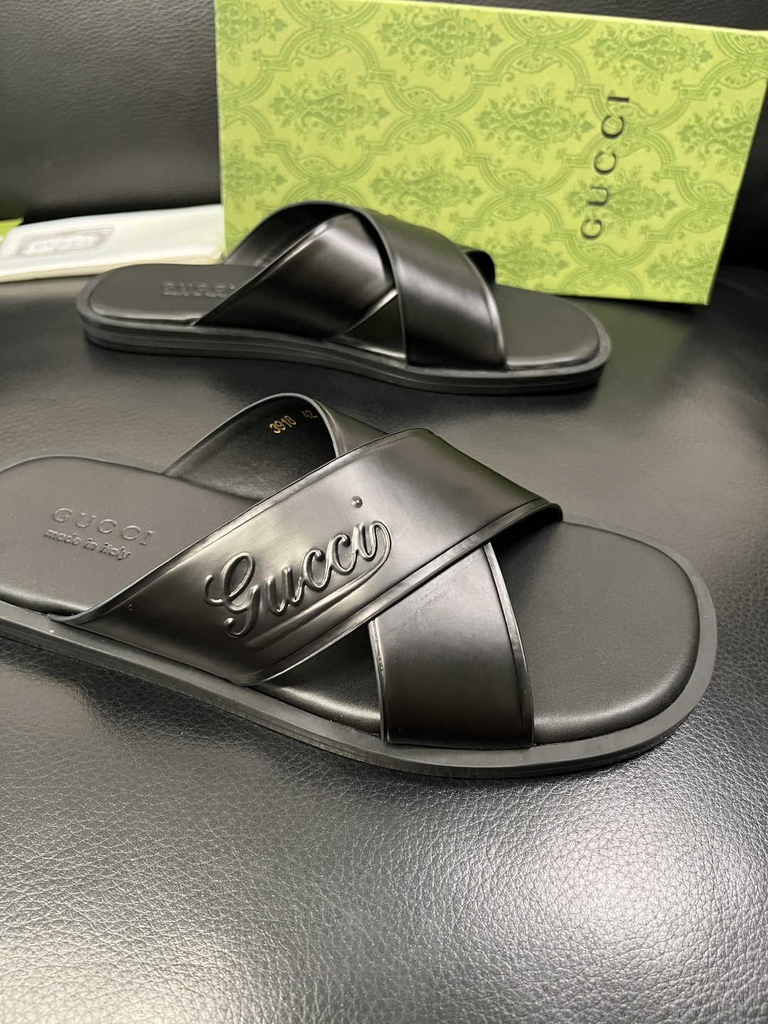 Gucci 高品质 顶级工艺品 古奇 拖鞋专柜新款原厂配置，意大利进口牛皮面料，进口牛皮内里垫，透气舒适