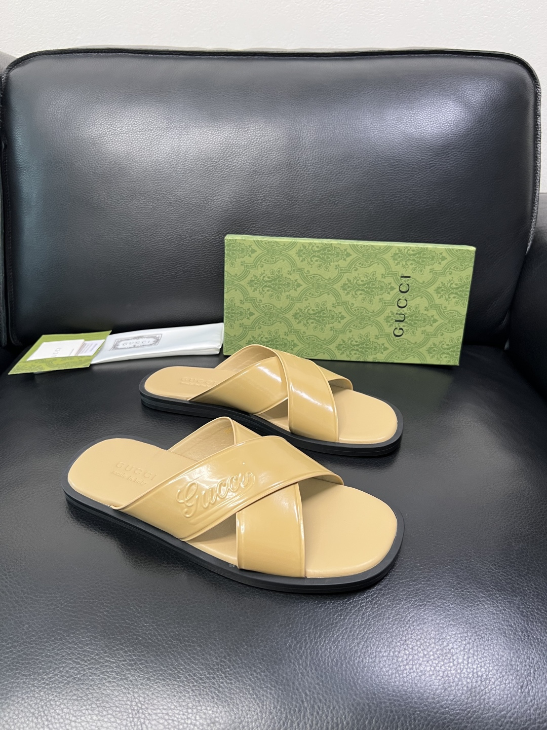 Gucci 高品质 顶级工艺品 古奇 拖鞋专柜新款原厂配置，意大利进口牛皮面料，进口牛皮内里垫，透气舒适