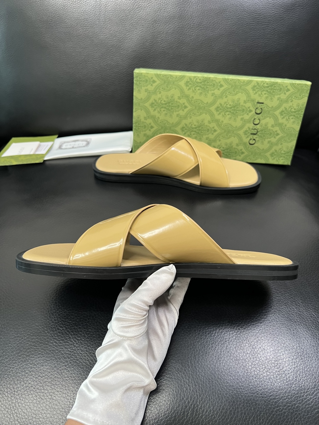 Gucci 高品质 顶级工艺品 古奇 拖鞋专柜新款原厂配置，意大利进口牛皮面料，进口牛皮内里垫，透气舒适