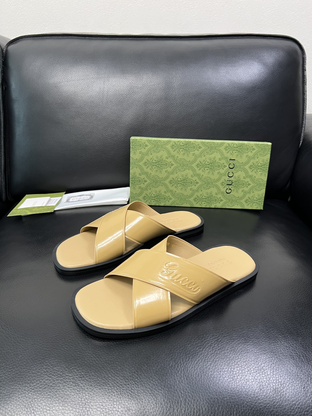 Gucci 高品质 顶级工艺品 古奇 拖鞋专柜新款原厂配置，意大利进口牛皮面料，进口牛皮内里垫，透气舒适