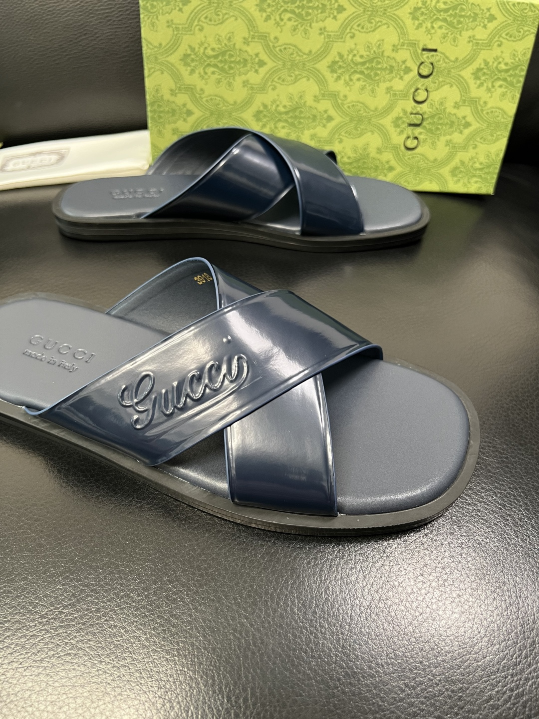 Gucci 高品质 顶级工艺品 古奇 拖鞋专柜新款原厂配置，意大利进口牛皮面料，进口牛皮内里垫，透气舒适