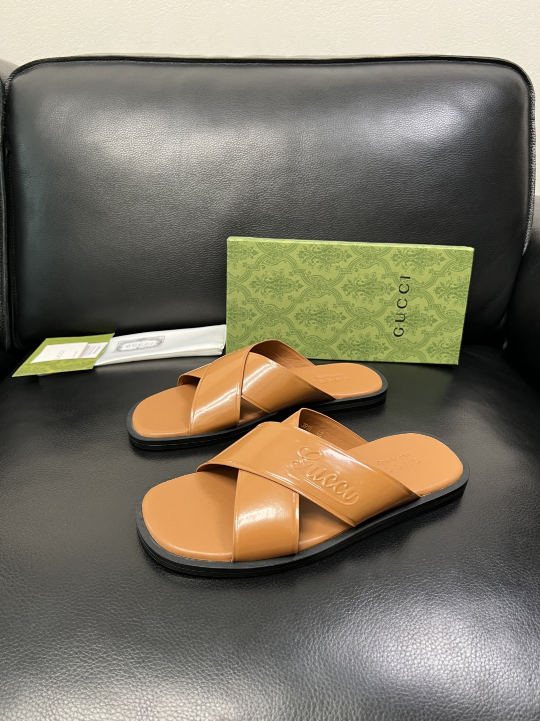 Gucci 高品质 顶级工艺品 古奇 拖鞋专柜新款原厂配置，意大利进口牛皮面料，进口牛皮内里垫，透气舒适