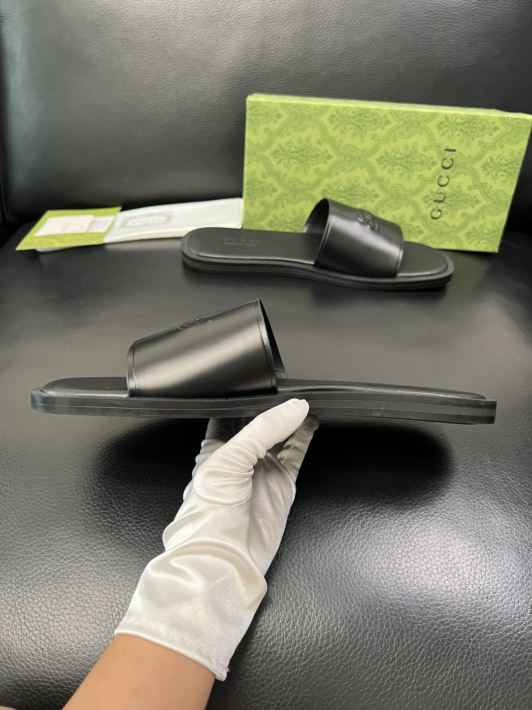 Gucci 高品质 顶级工艺品 古奇 拖鞋专柜新款原厂配置，意大利进口牛皮面料，进口牛皮内里垫，透气舒适