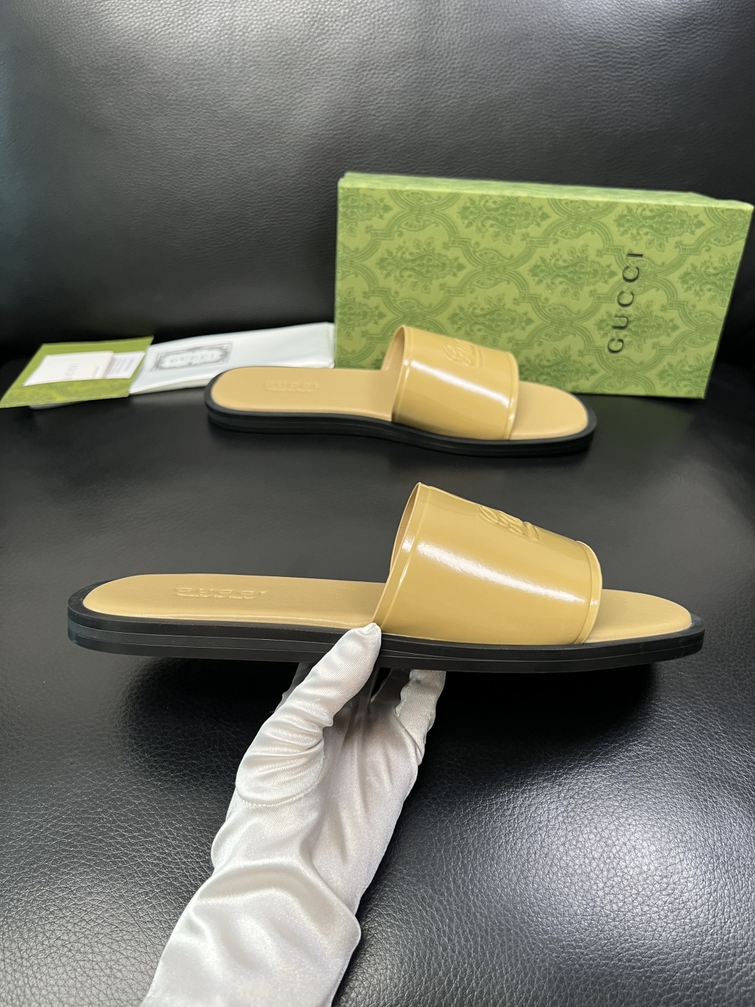 Gucci 高品质 顶级工艺品 古奇 拖鞋专柜新款原厂配置，意大利进口牛皮面料，进口牛皮内里垫，透气舒适