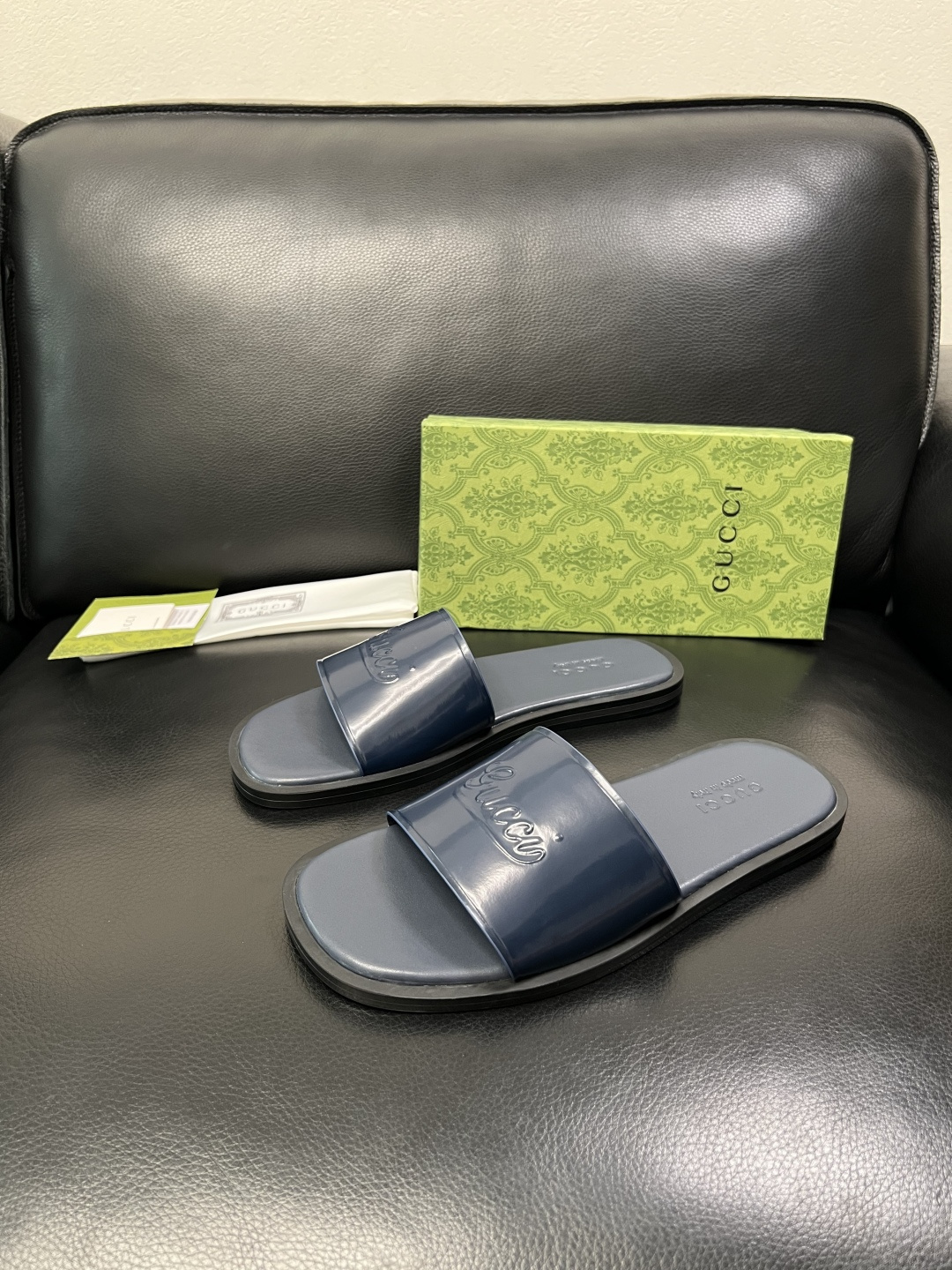 Gucci 高品质 顶级工艺品 古奇 拖鞋专柜新款原厂配置，意大利进口牛皮面料，进口牛皮内里垫，透气舒适