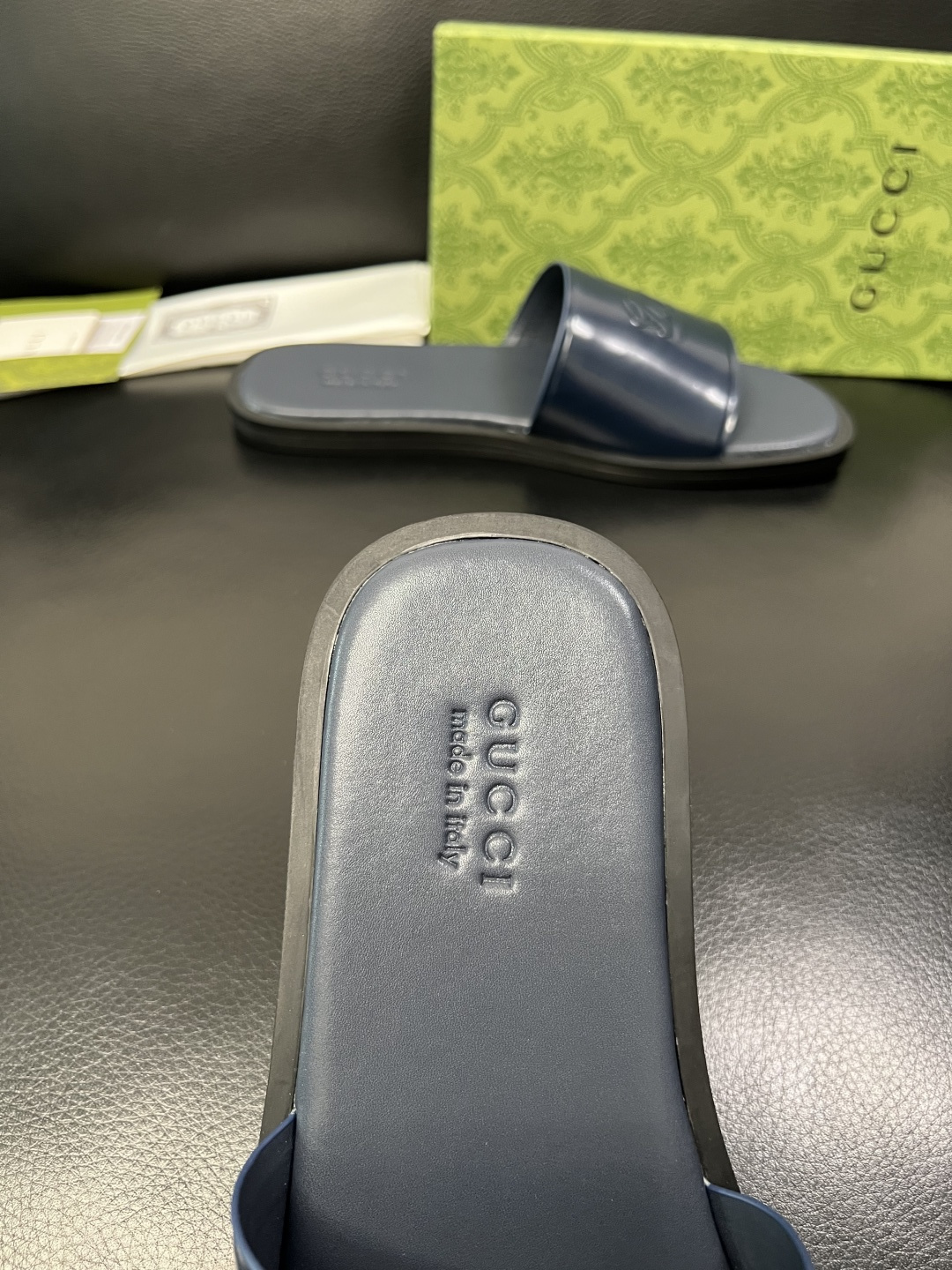 Gucci 高品质 顶级工艺品 古奇 拖鞋专柜新款原厂配置，意大利进口牛皮面料，进口牛皮内里垫，透气舒适