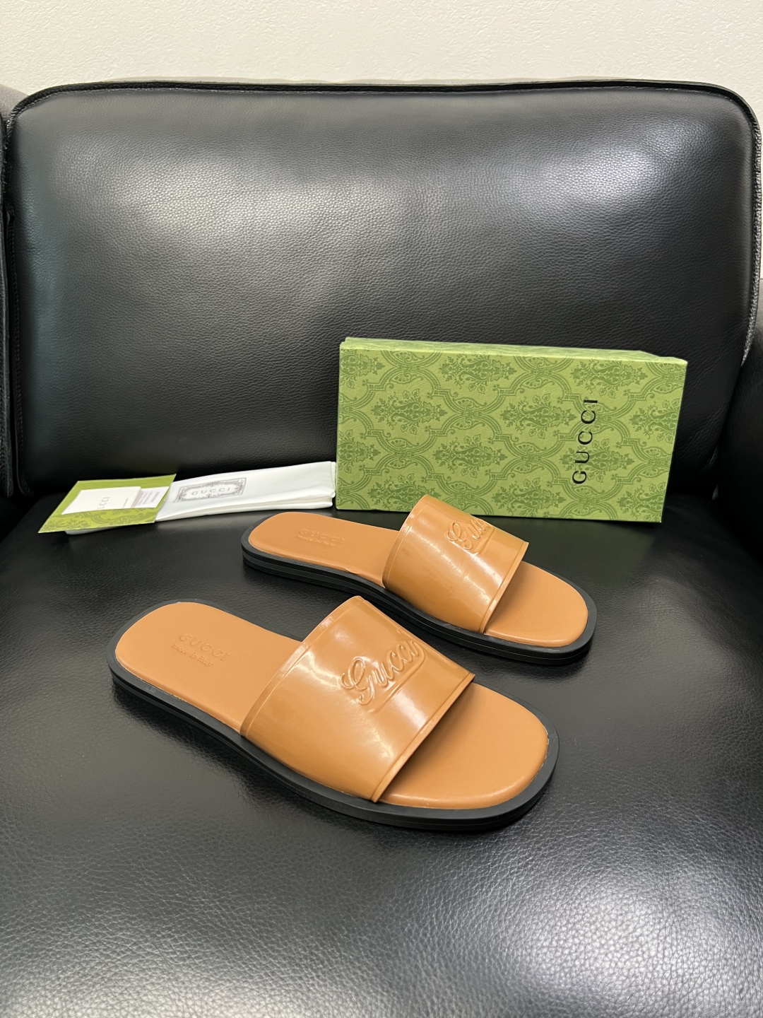 Gucci 高品质 顶级工艺品 古奇 拖鞋专柜新款原厂配置，意大利进口牛皮面料，进口牛皮内里垫，透气舒适