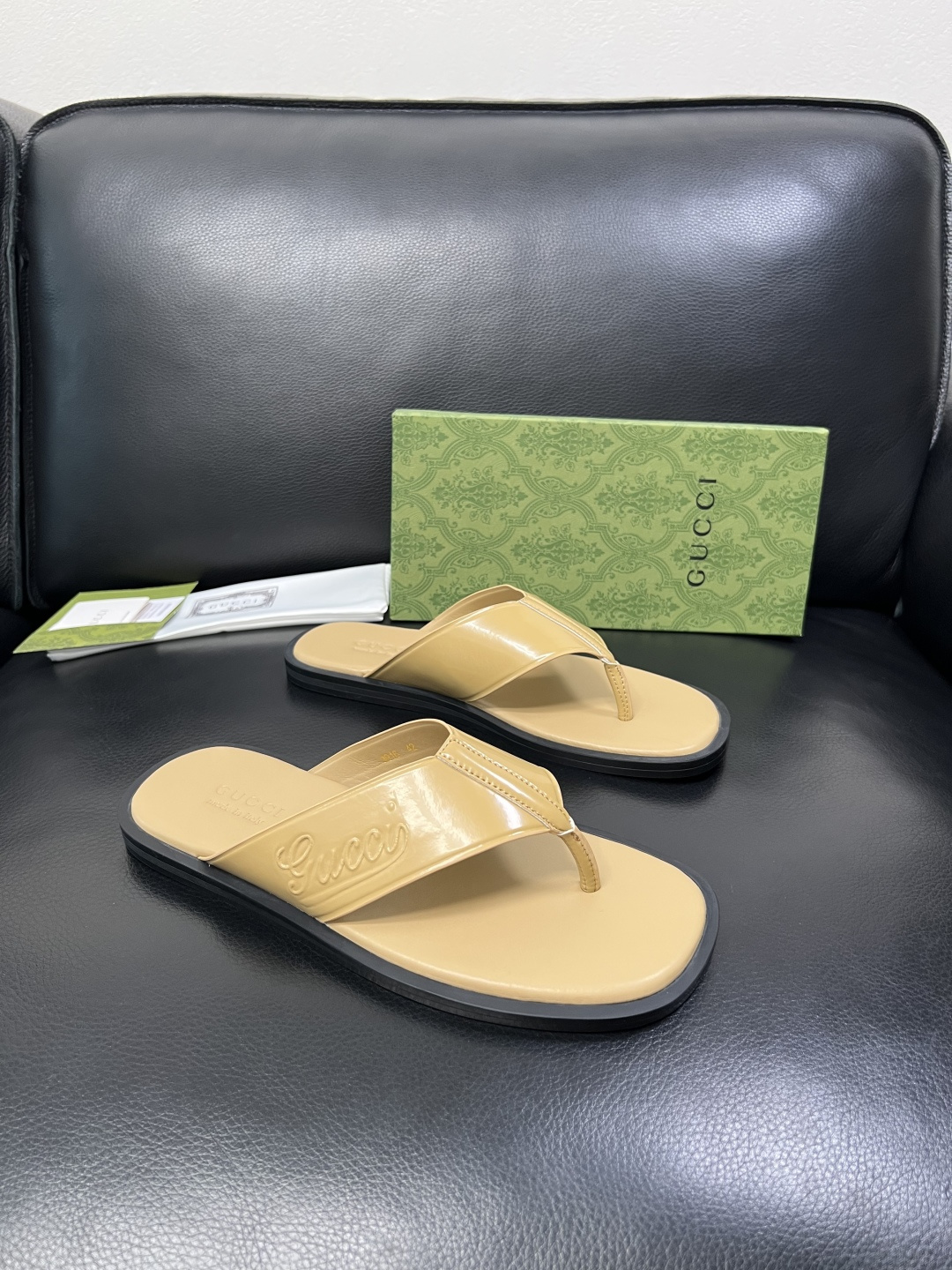 Gucci 高品质 顶级工艺品 古奇 拖鞋专柜新款原厂配置，意大利进口牛皮面料，进口牛皮内里垫，透气舒适