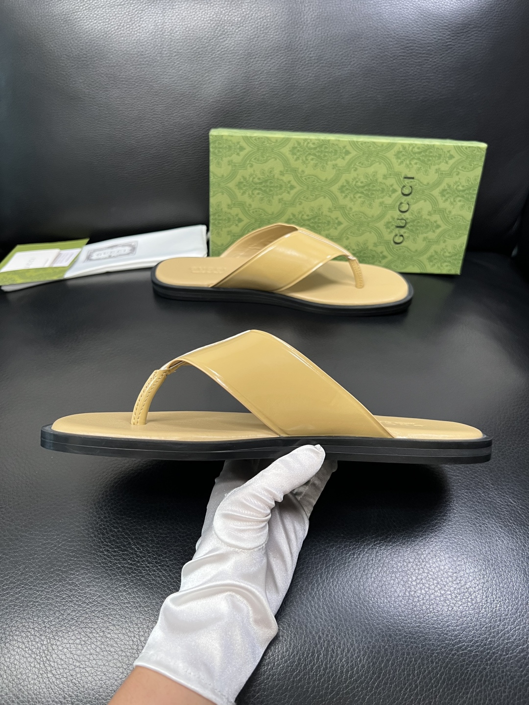 Gucci 高品质 顶级工艺品 古奇 拖鞋专柜新款原厂配置，意大利进口牛皮面料，进口牛皮内里垫，透气舒适