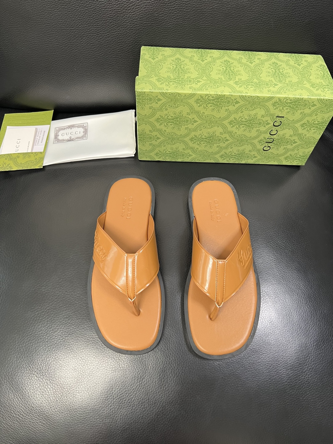 Gucci 高品质 顶级工艺品 古奇 拖鞋专柜新款原厂配置，意大利进口牛皮面料，进口牛皮内里垫，透气舒适