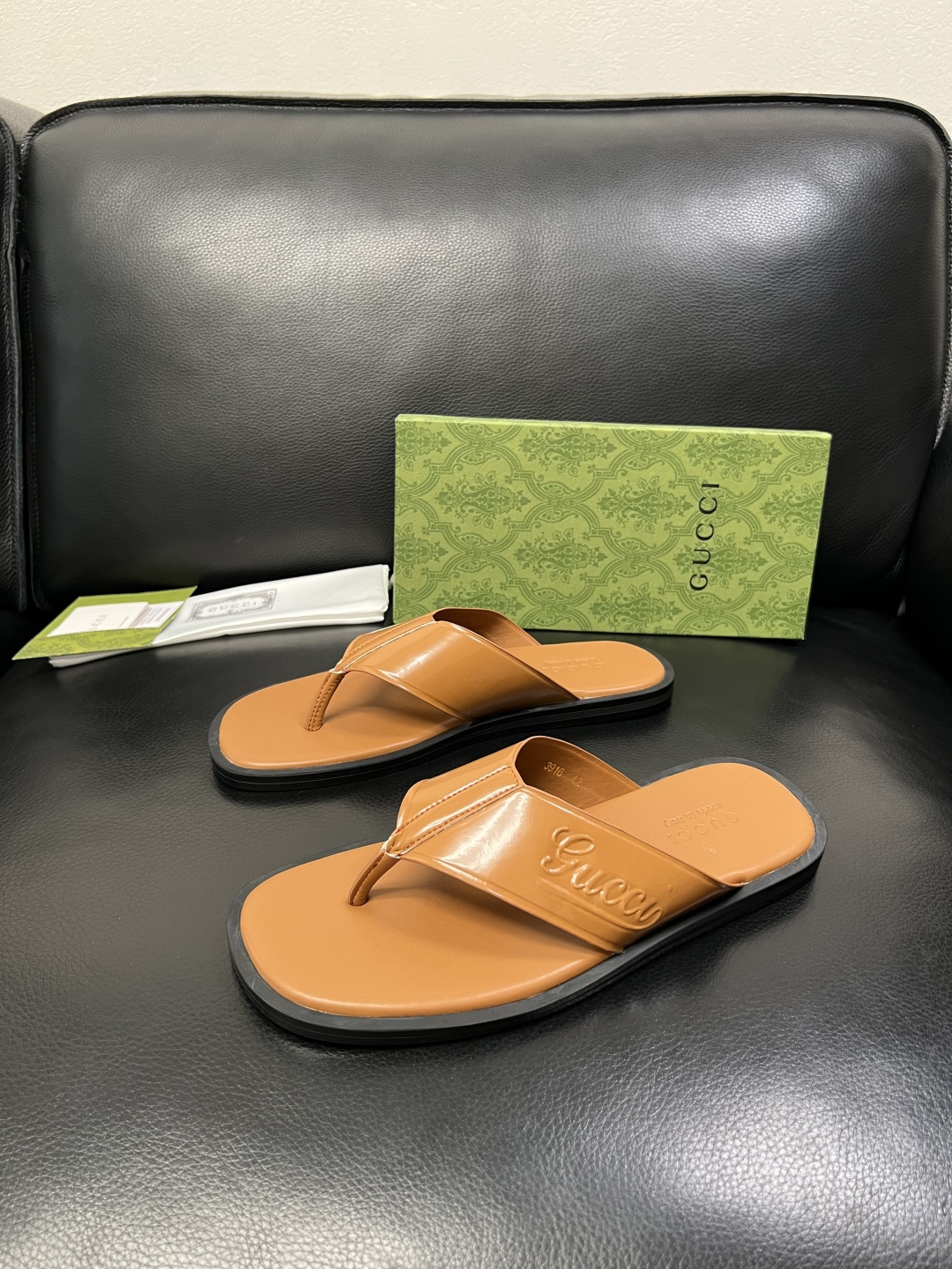 Gucci 高品质 顶级工艺品 古奇 拖鞋专柜新款原厂配置，意大利进口牛皮面料，进口牛皮内里垫，透气舒适