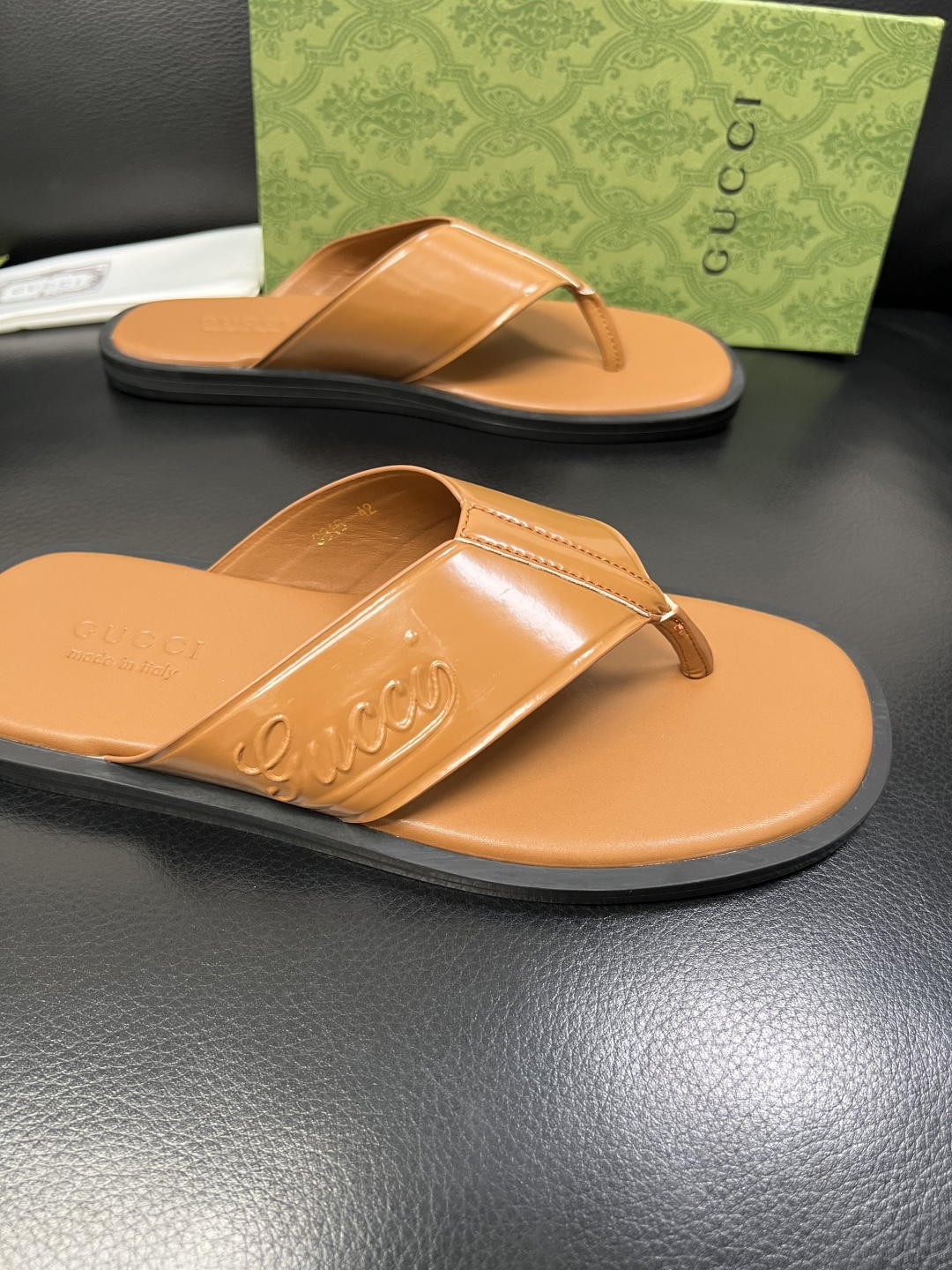 Gucci 高品质 顶级工艺品 古奇 拖鞋专柜新款原厂配置，意大利进口牛皮面料，进口牛皮内里垫，透气舒适