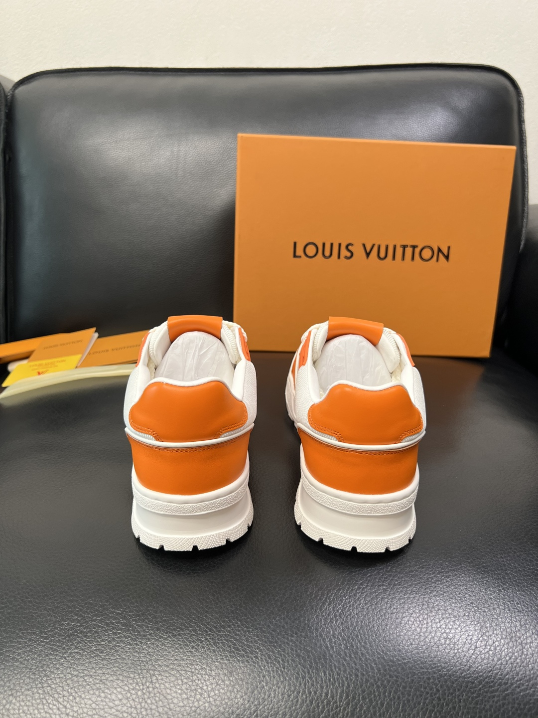 Lv 高品质 顶级工艺品 路易威登，运动板鞋专柜同步，鞋面意大利进口，高品质拼接缤纷色彩复杂工艺品，进口