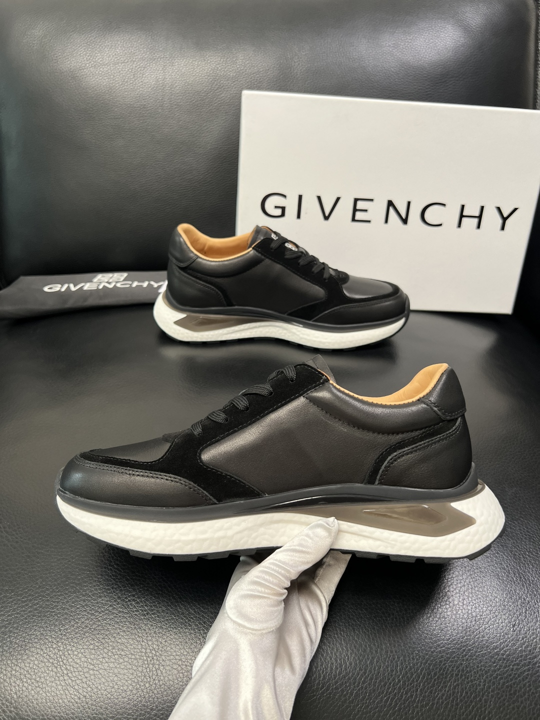Givenchy 高品质 顶级工艺品 纪梵希 专柜同步原厂配置，意大利进口牛皮搭配面料，全鞋配件私模打造