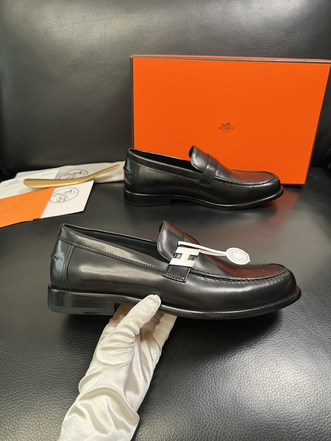 Hermes 高品质 顶级工艺品 爱马仕 皮鞋专柜同步 原厂配置，意大利进口原版牛皮面料，透气舒适进口水