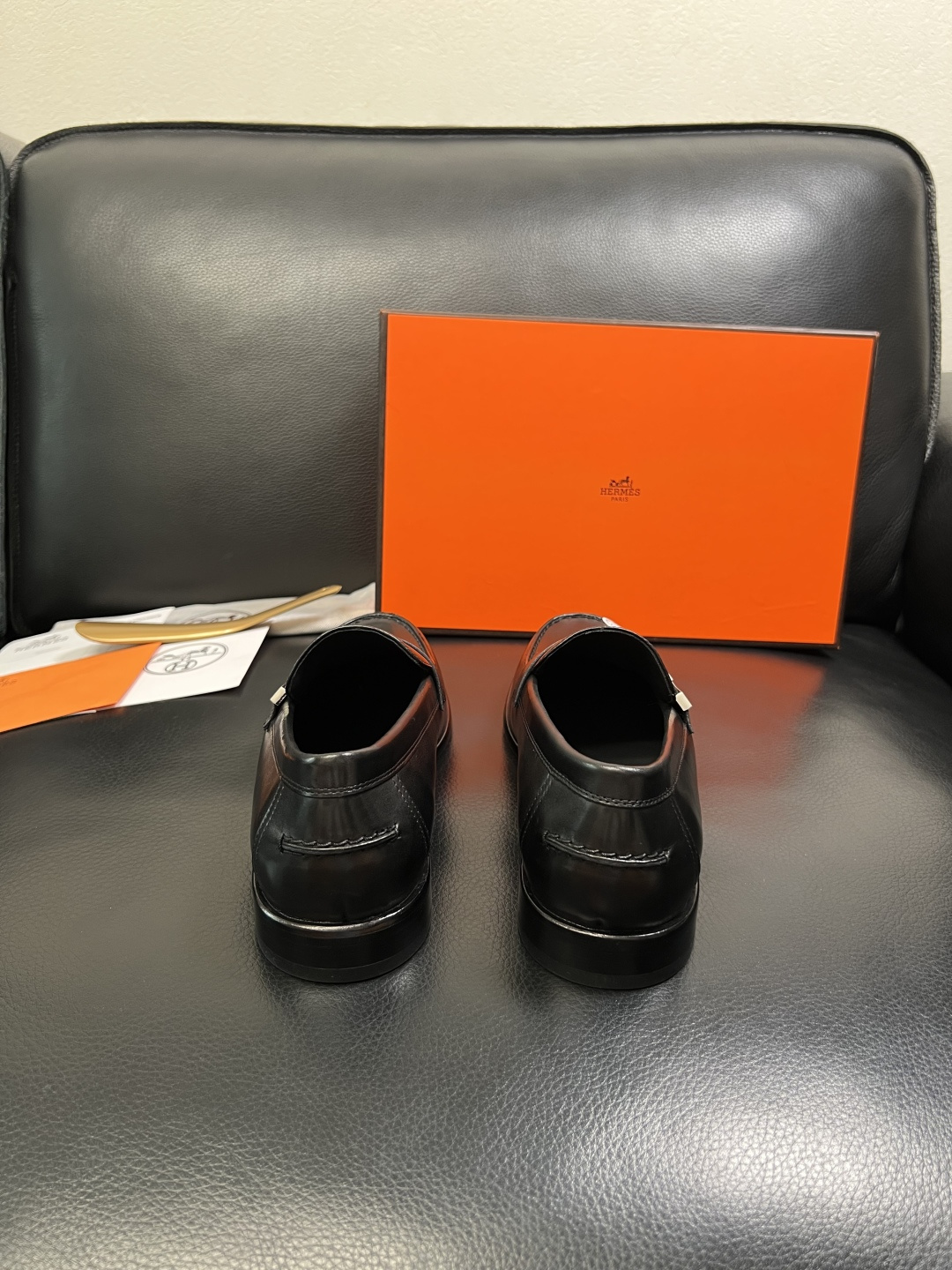 Hermes 高品质 顶级工艺品 爱马仕 皮鞋专柜同步 原厂配置，意大利进口原版牛皮面料，透气舒适进口水