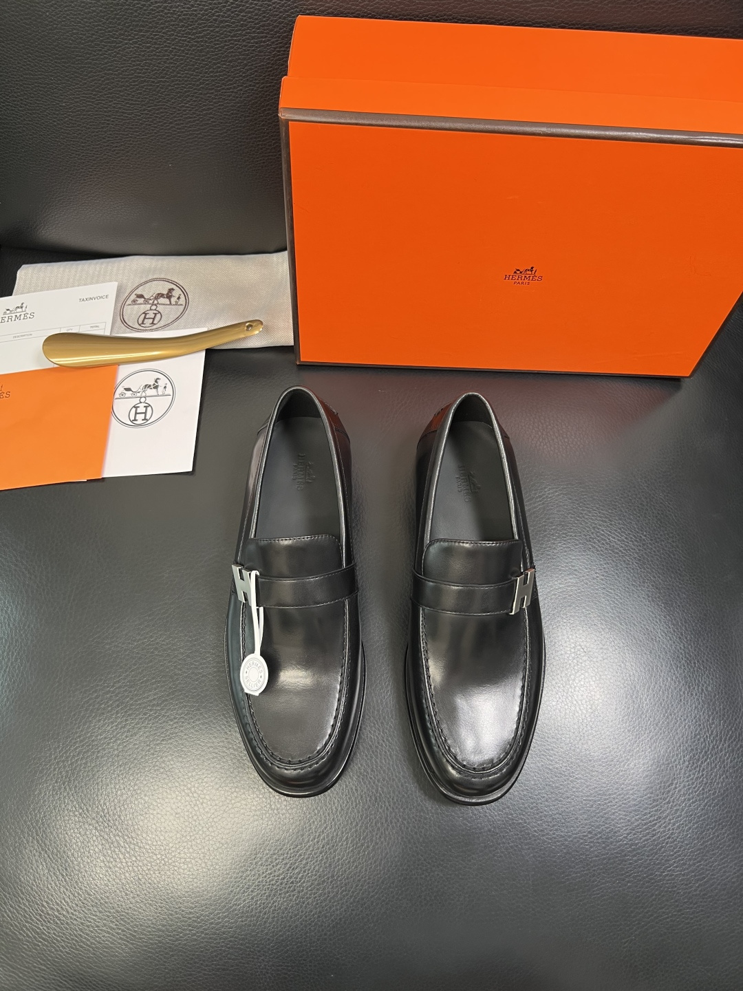 Hermes 高品质 顶级工艺品 爱马仕 皮鞋专柜同步 原厂配置，意大利进口原版牛皮面料，透气舒适进口水