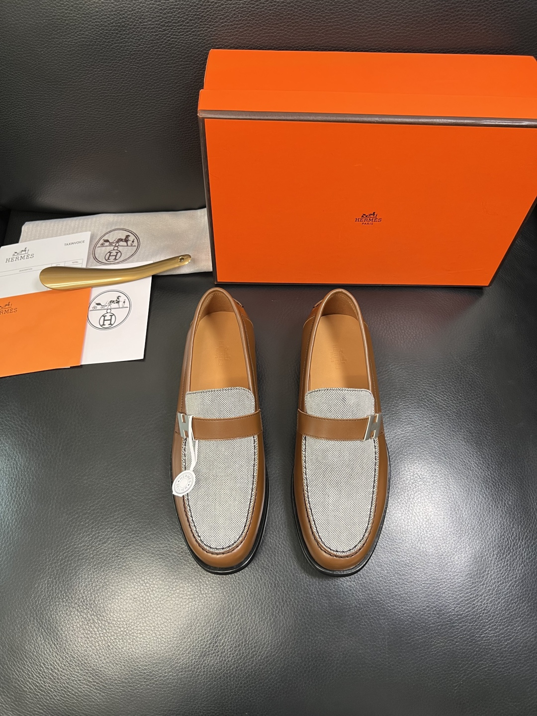 Hermes 高品质 顶级工艺品 爱马仕 皮鞋专柜同步 原厂配置，意大利进口原版牛皮面料，透气舒适进口水