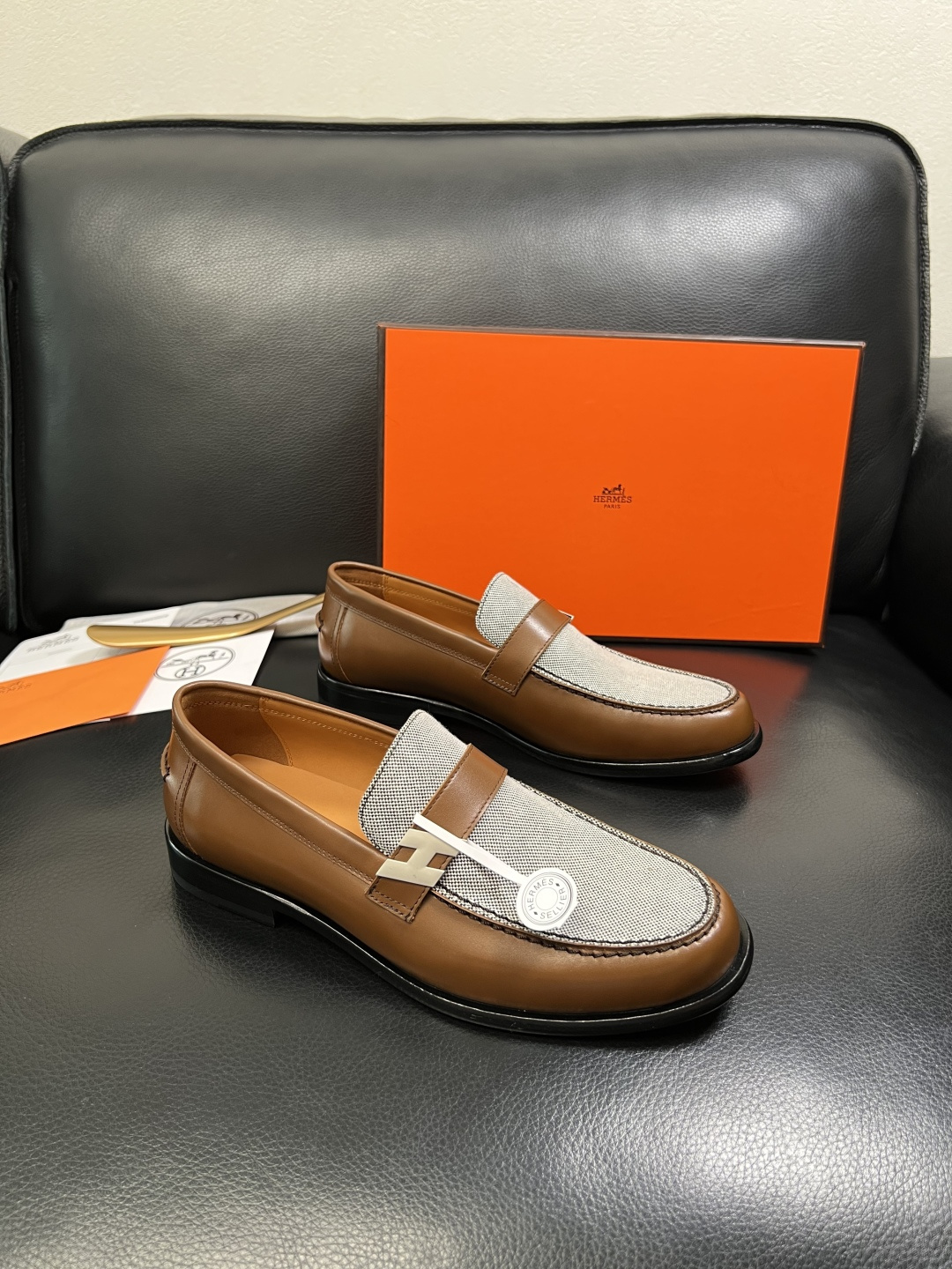 Hermes 高品质 顶级工艺品 爱马仕 皮鞋专柜同步 原厂配置，意大利进口原版牛皮面料，透气舒适进口水