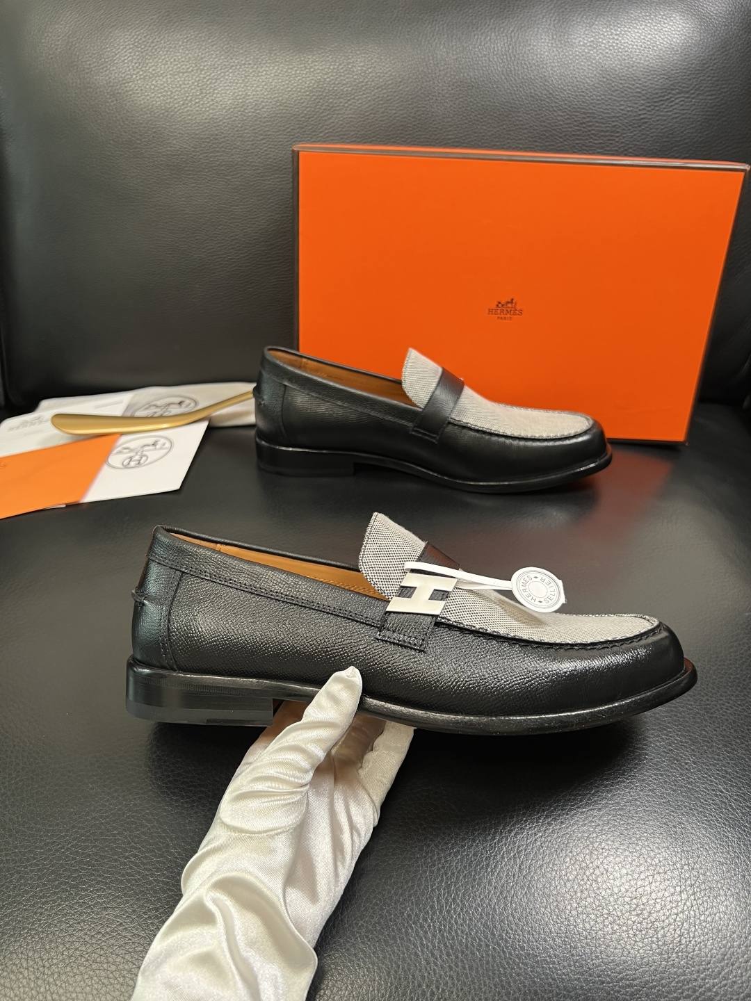 Hermes 高品质 顶级工艺品 爱马仕 皮鞋专柜同步 原厂配置，意大利进口原版牛皮面料，透气舒适进口水