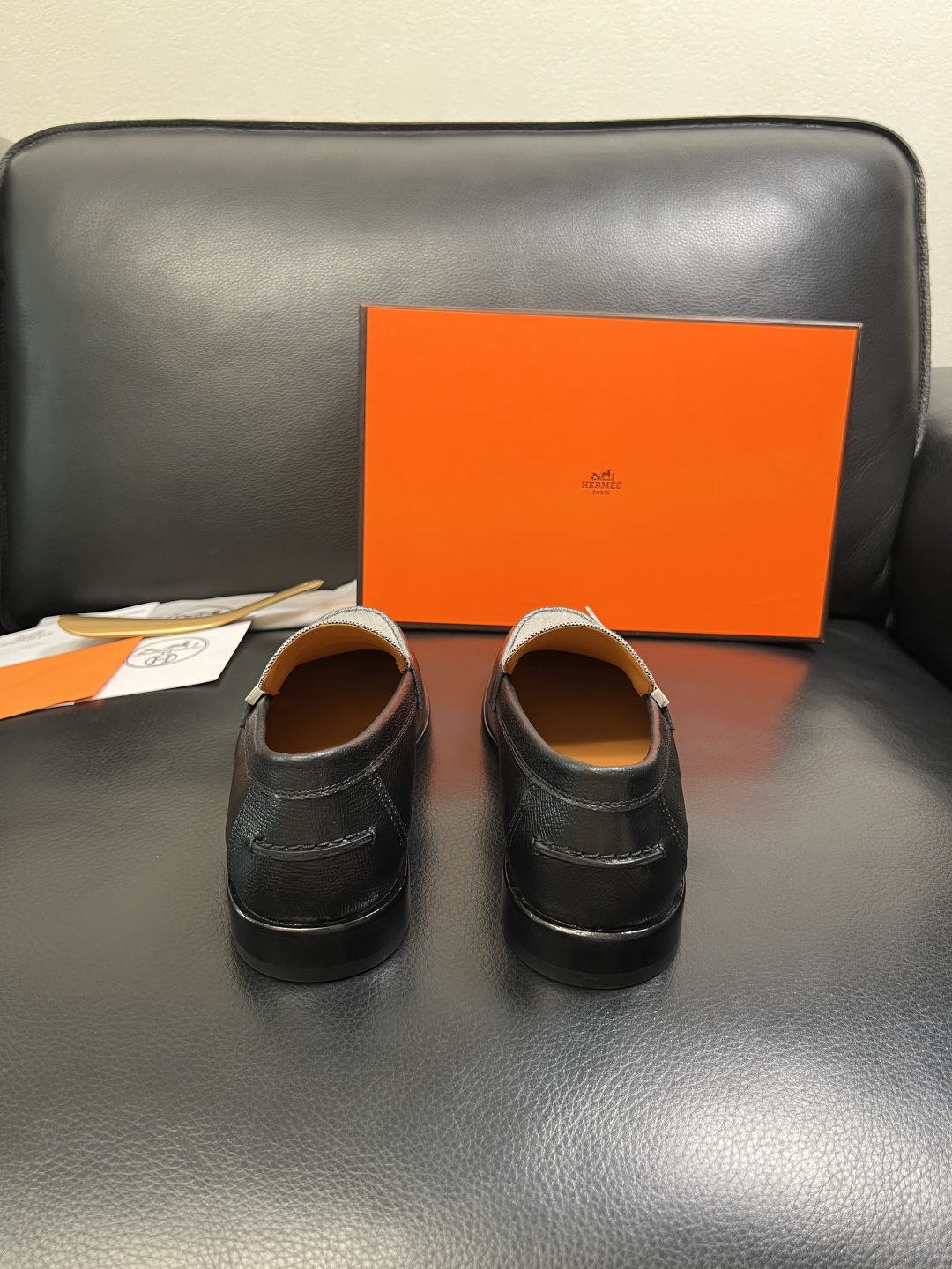 Hermes 高品质 顶级工艺品 爱马仕 皮鞋专柜同步 原厂配置，意大利进口原版牛皮面料，透气舒适进口水