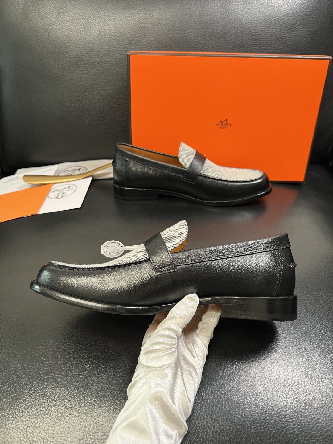Hermes 高品质 顶级工艺品 爱马仕 皮鞋专柜同步 原厂配置，意大利进口原版牛皮面料，透气舒适进口水