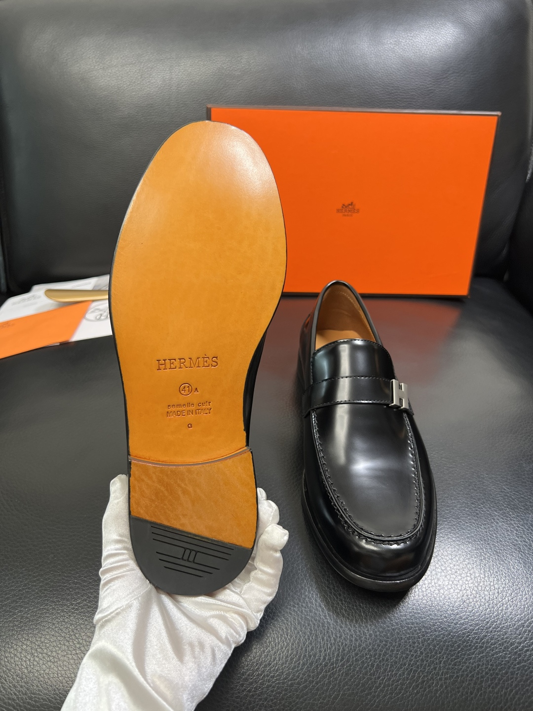 Hermes 高品质 顶级工艺品 爱马仕 皮鞋专柜同步 原厂配置，意大利进口原版牛皮面料，透气舒适进口水