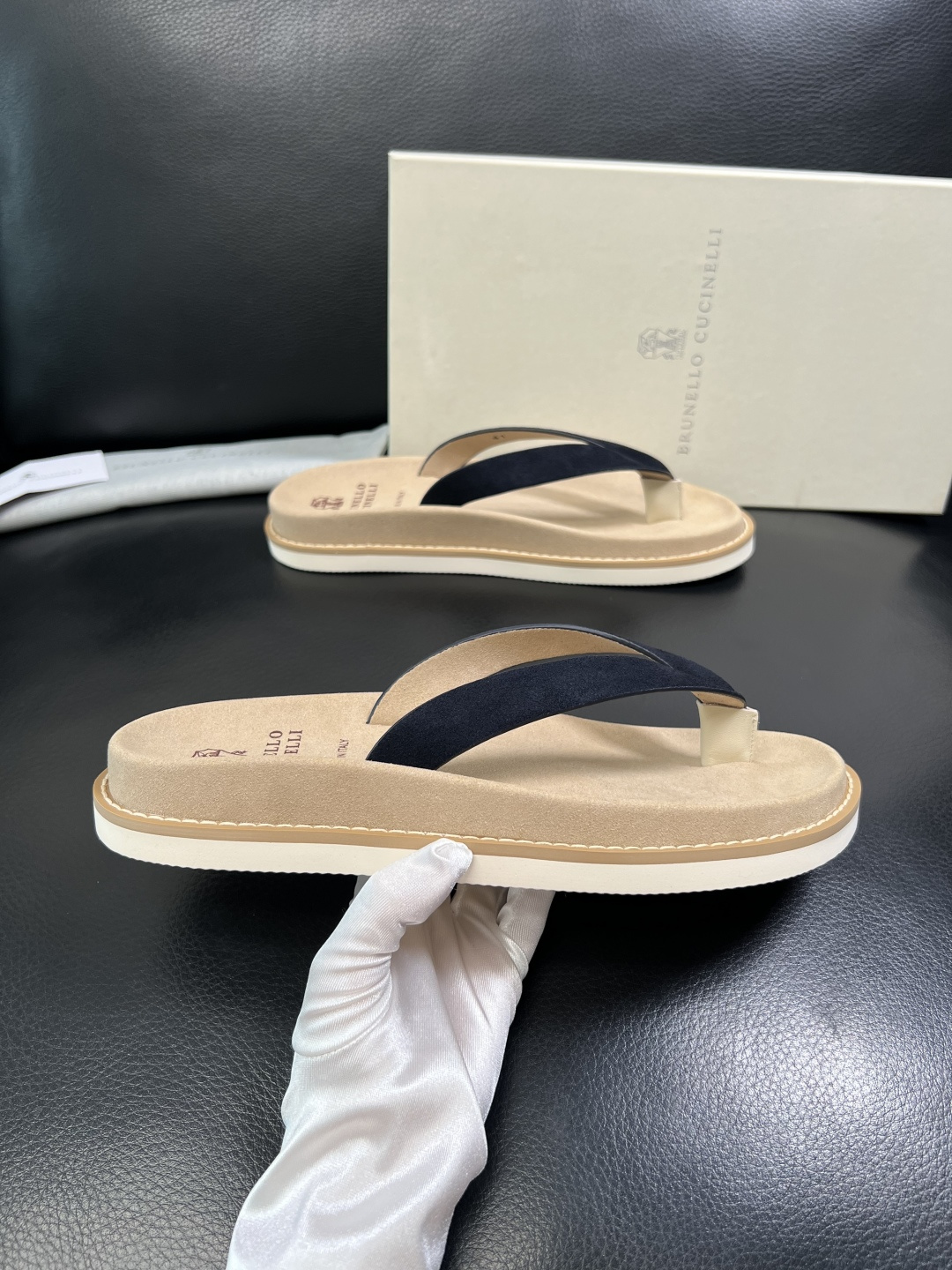 Brunello Cucinelli 高品质 顶级工艺品 BC 拖鞋专柜同步原厂配置，意大利进口牛皮面料