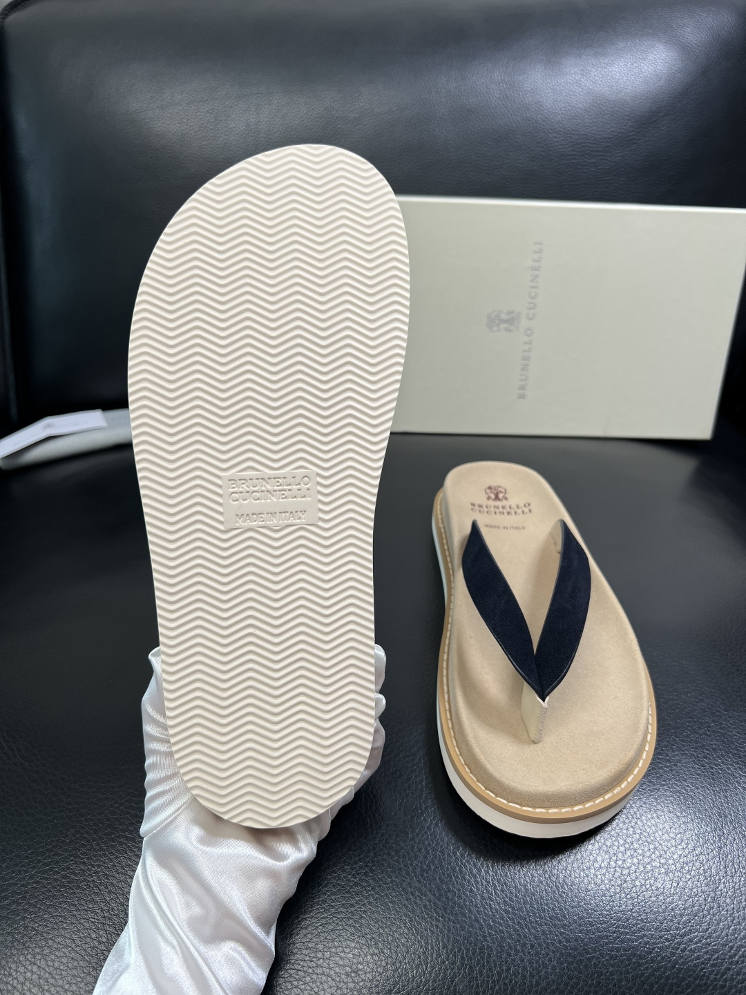 Brunello Cucinelli 高品质 顶级工艺品 BC 拖鞋专柜同步原厂配置，意大利进口牛皮面料