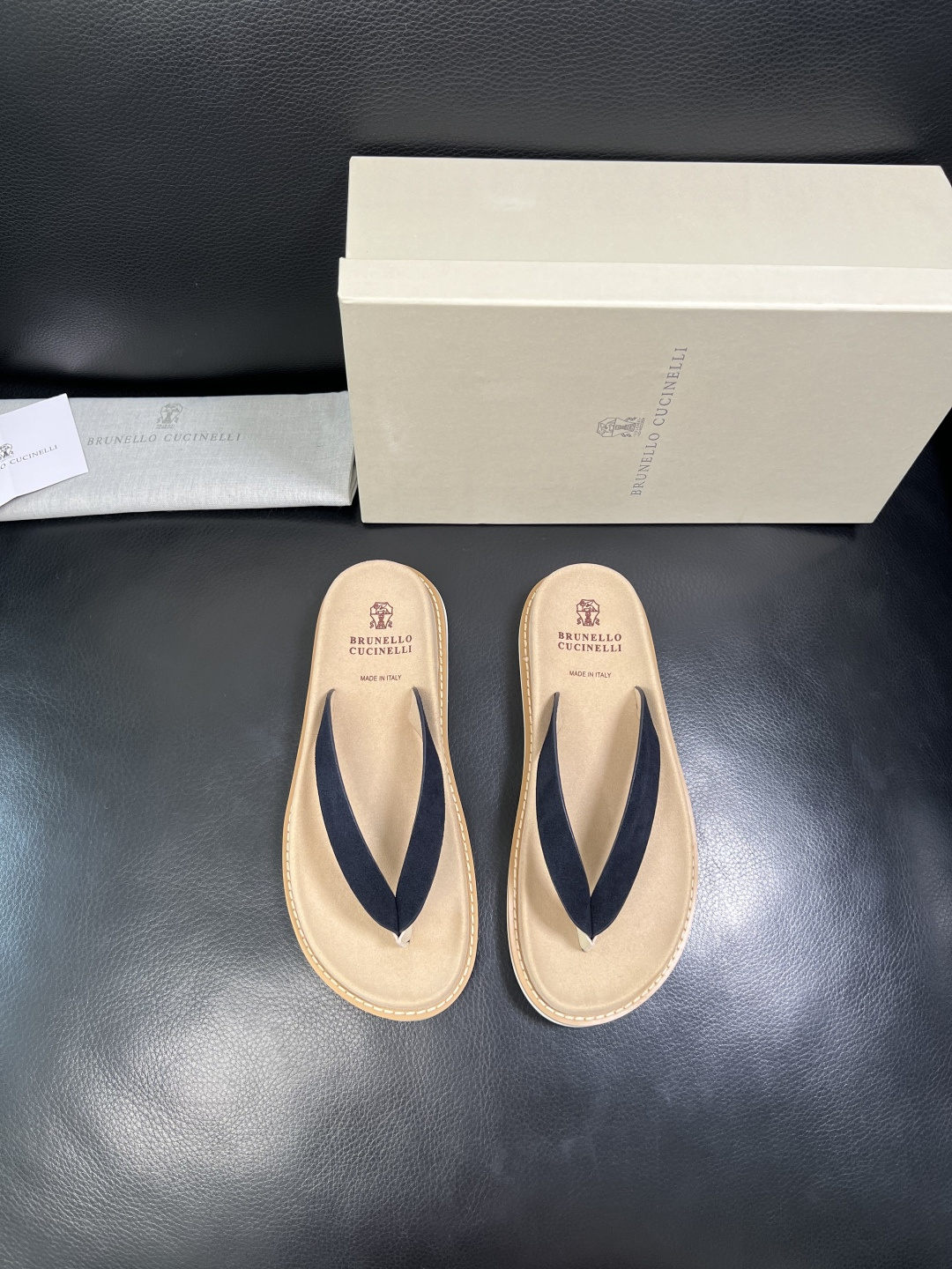 Brunello Cucinelli 高品质 顶级工艺品 BC 拖鞋专柜同步原厂配置，意大利进口牛皮面料
