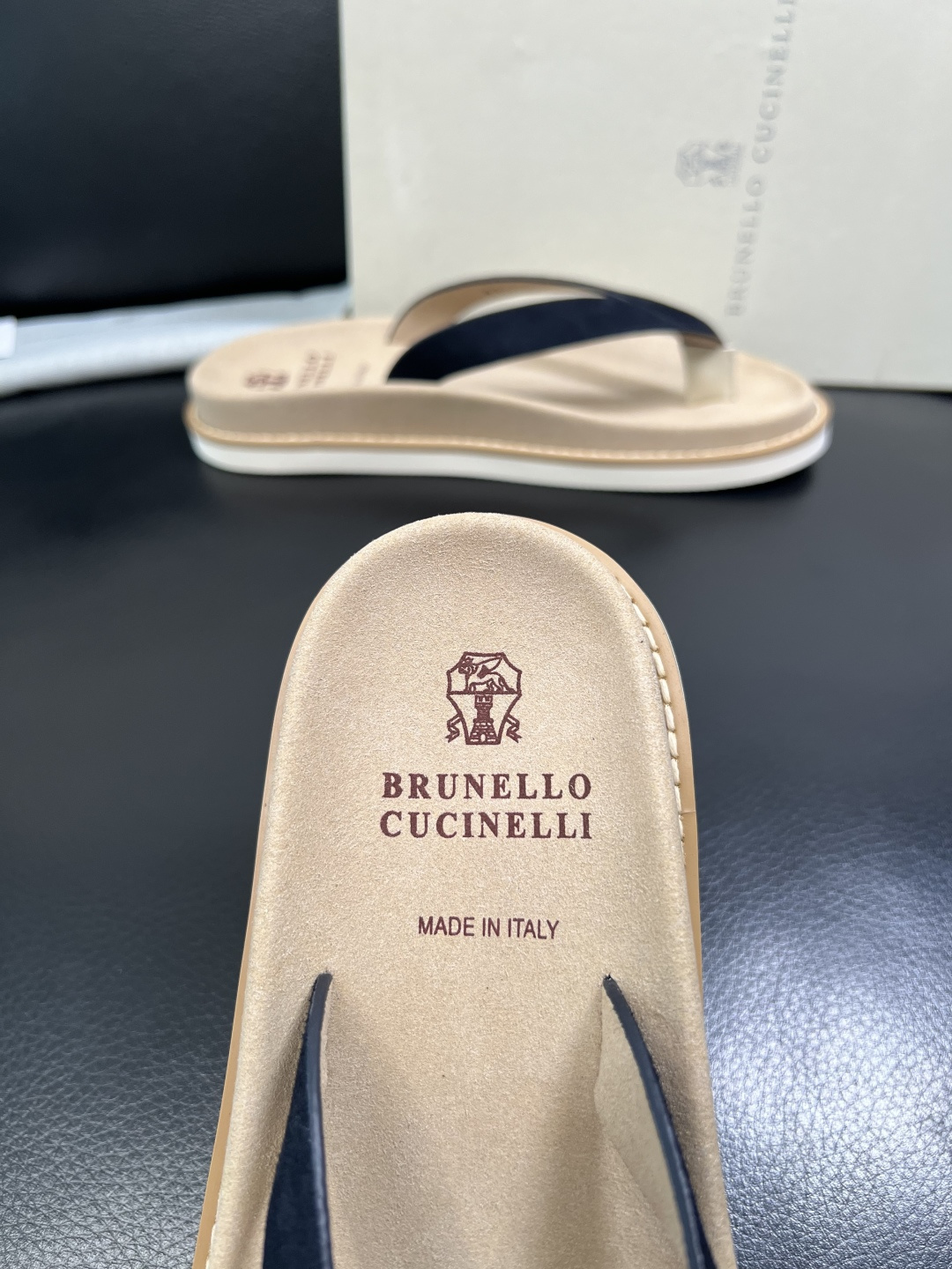 Brunello Cucinelli 高品质 顶级工艺品 BC 拖鞋专柜同步原厂配置，意大利进口牛皮面料