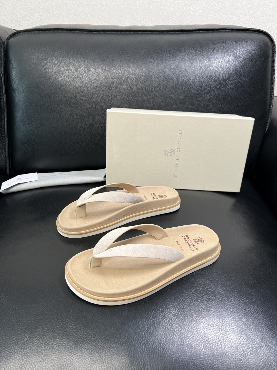 Brunello Cucinelli 高品质 顶级工艺品 BC 拖鞋专柜同步原厂配置，意大利进口牛皮面料