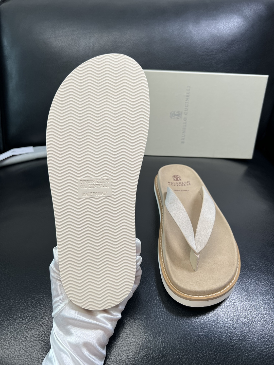 Brunello Cucinelli 高品质 顶级工艺品 BC 拖鞋专柜同步原厂配置，意大利进口牛皮面料