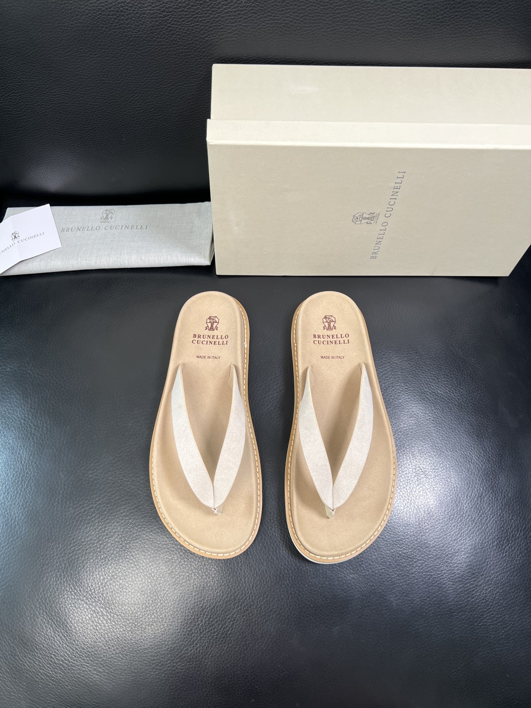 Brunello Cucinelli 高品质 顶级工艺品 BC 拖鞋专柜同步原厂配置，意大利进口牛皮面料