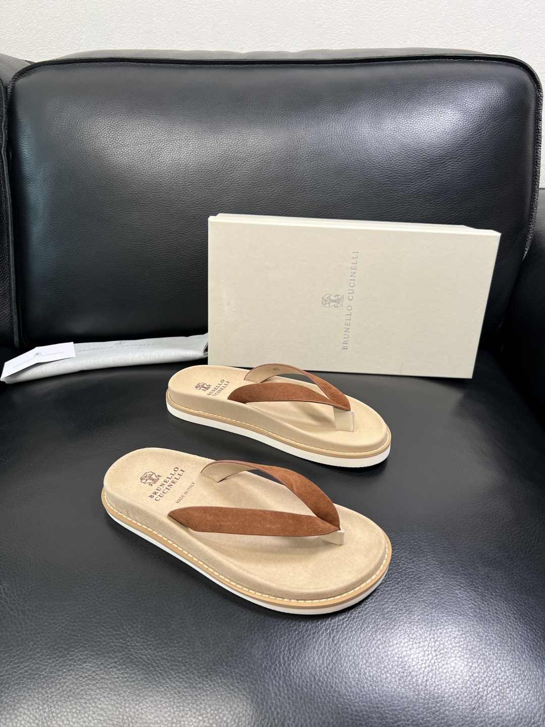 Brunello Cucinelli 高品质 顶级工艺品 BC 拖鞋专柜同步原厂配置，意大利进口牛皮面料