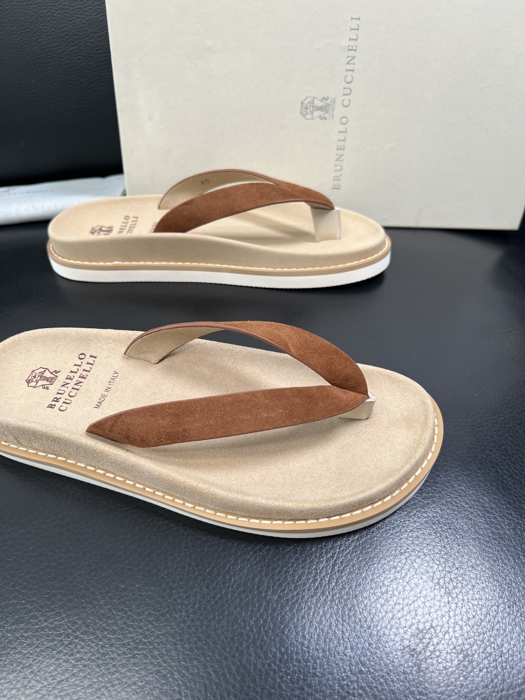 Brunello Cucinelli 高品质 顶级工艺品 BC 拖鞋专柜同步原厂配置，意大利进口牛皮面料