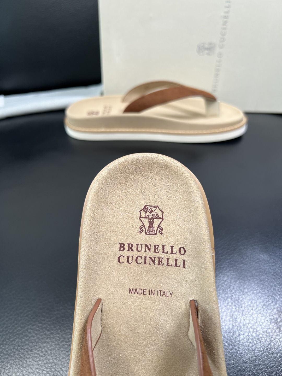 Brunello Cucinelli 高品质 顶级工艺品 BC 拖鞋专柜同步原厂配置，意大利进口牛皮面料