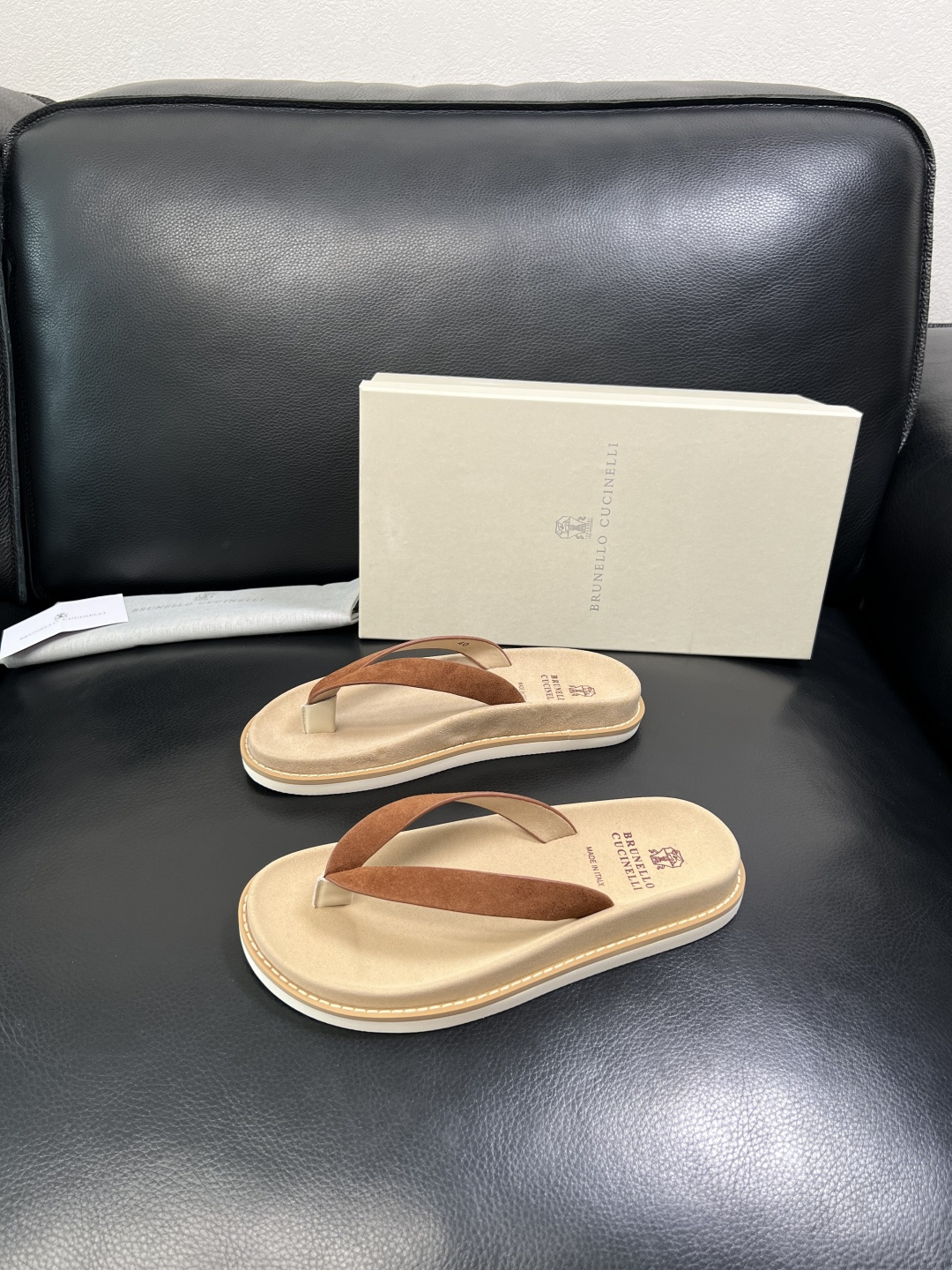 Brunello Cucinelli 高品质 顶级工艺品 BC 拖鞋专柜同步原厂配置，意大利进口牛皮面料