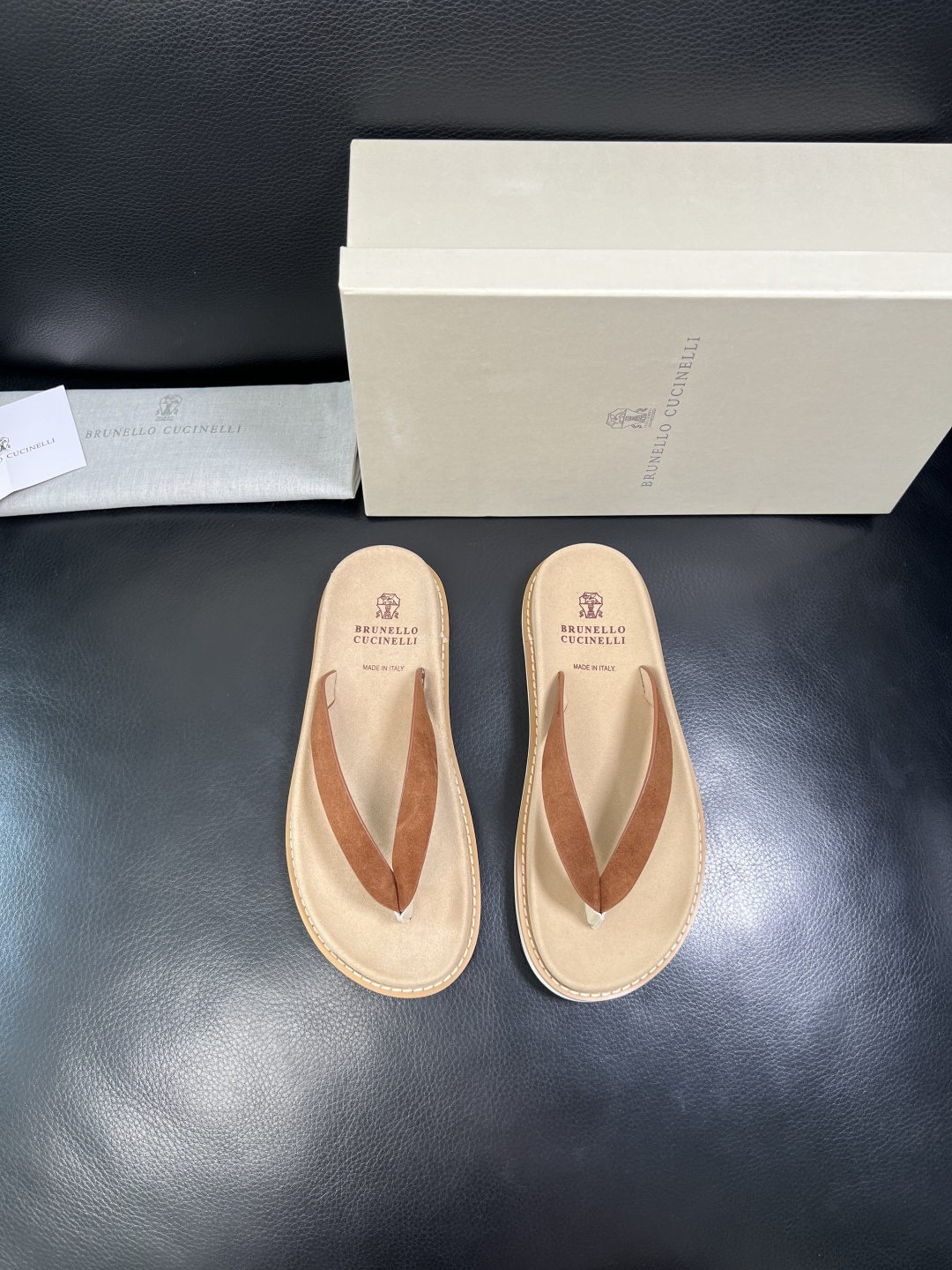 Brunello Cucinelli 高品质 顶级工艺品 BC 拖鞋专柜同步原厂配置，意大利进口牛皮面料